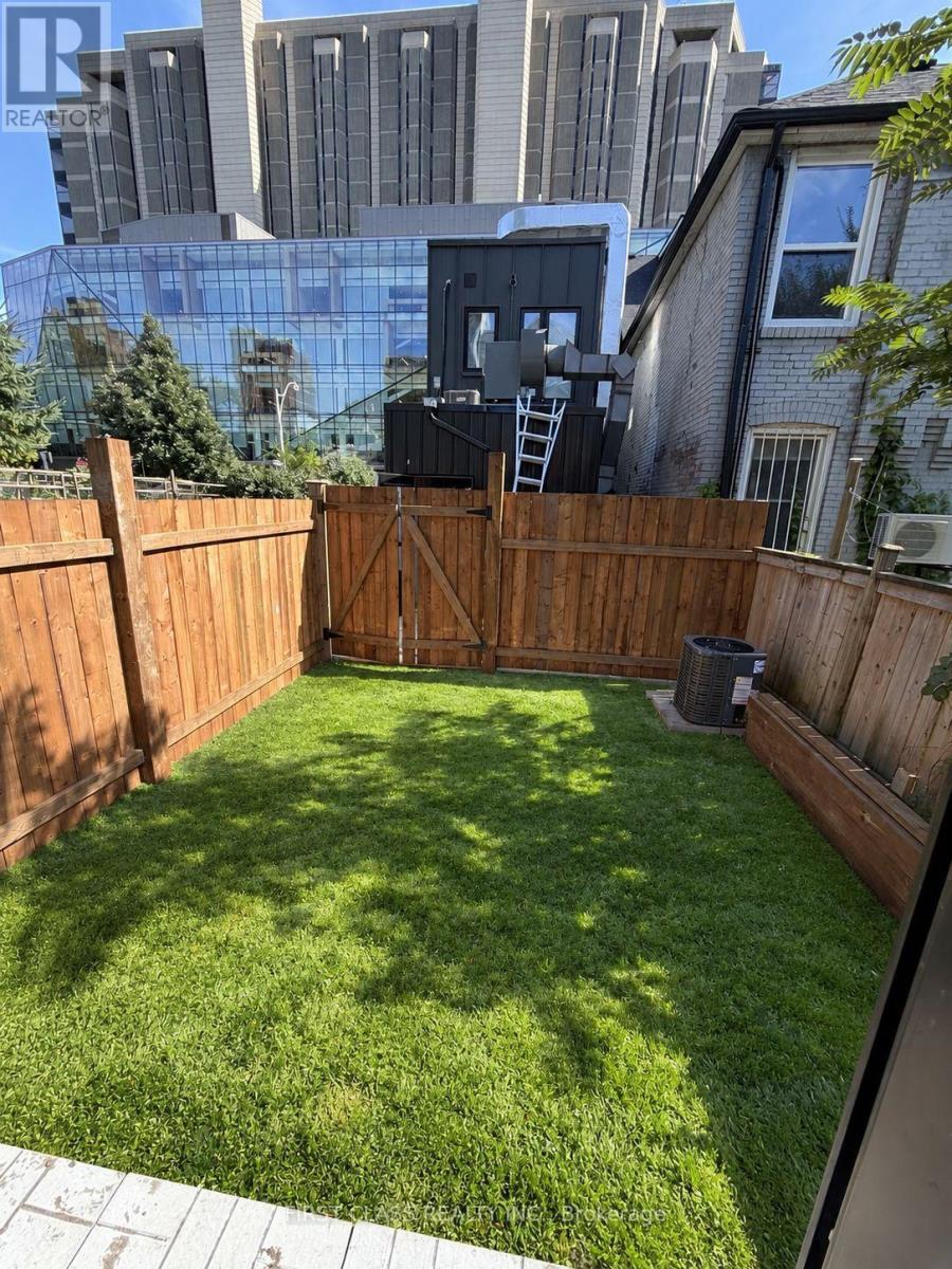356 Huron Street, Toronto, Ontario  M5S 2G3 - Photo 5 - C13716594