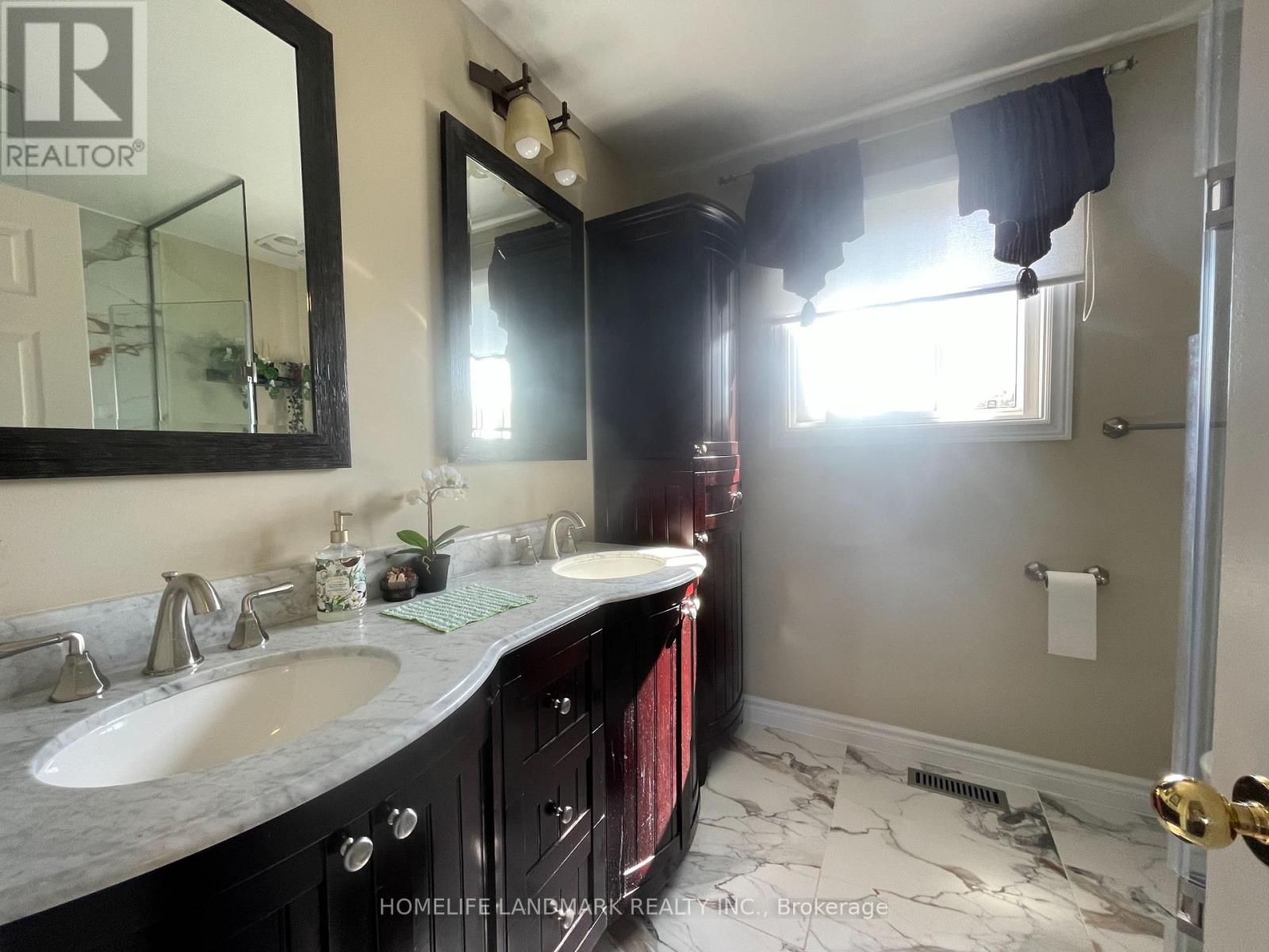 44 Shirlea Boulevard, Georgina, Ontario  L4P 1K9 - Photo 14 - N13807728