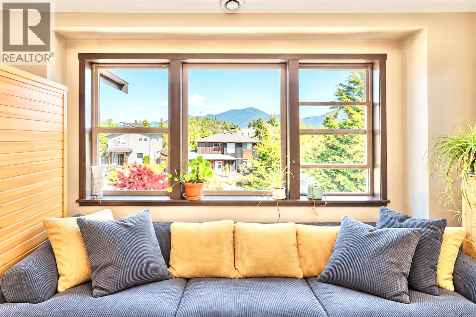 850 Lorne White Pl, Ucluelet, British Columbia V0R 3A0 - Photo 11 - 1050232