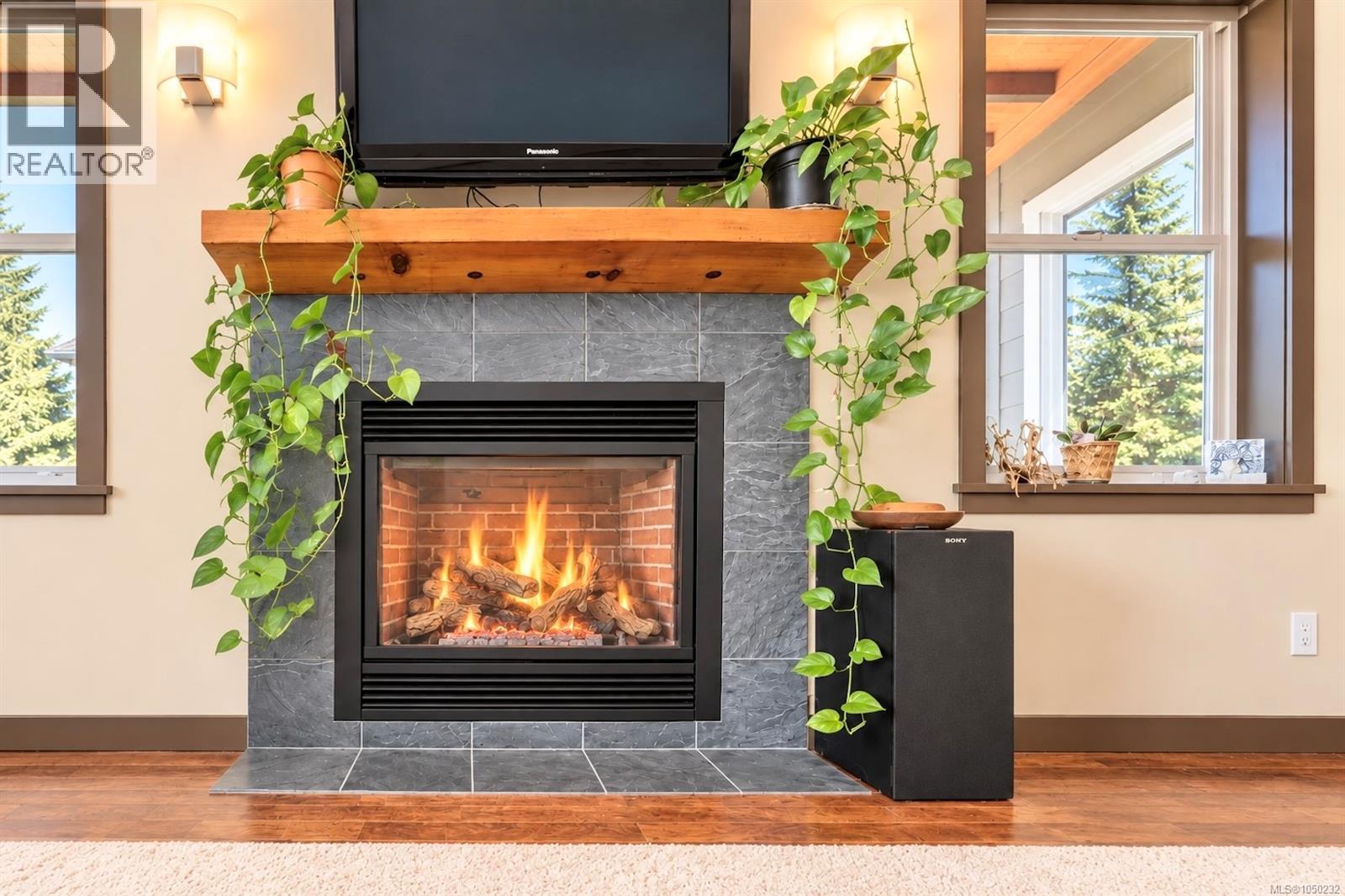 850 Lorne White Pl, Ucluelet, British Columbia V0R 3A0 - Photo 13 - 1050232