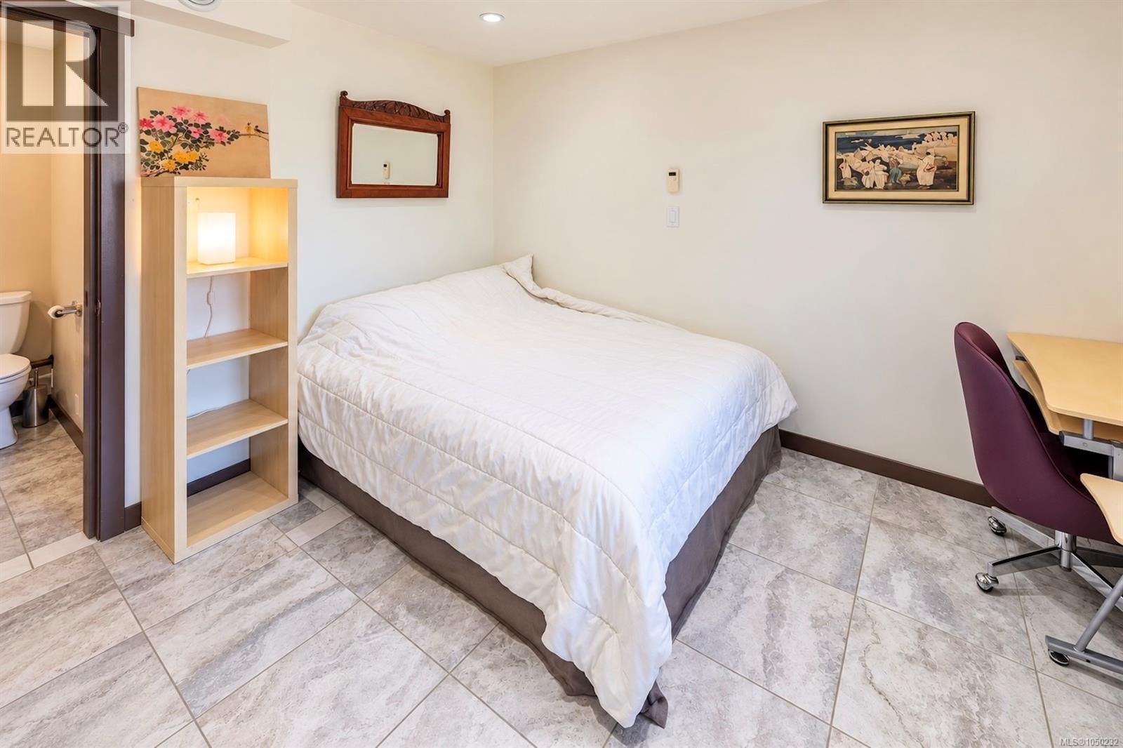 850 Lorne White Pl, Ucluelet, British Columbia V0R 3A0 - Photo 23 - 1050232
