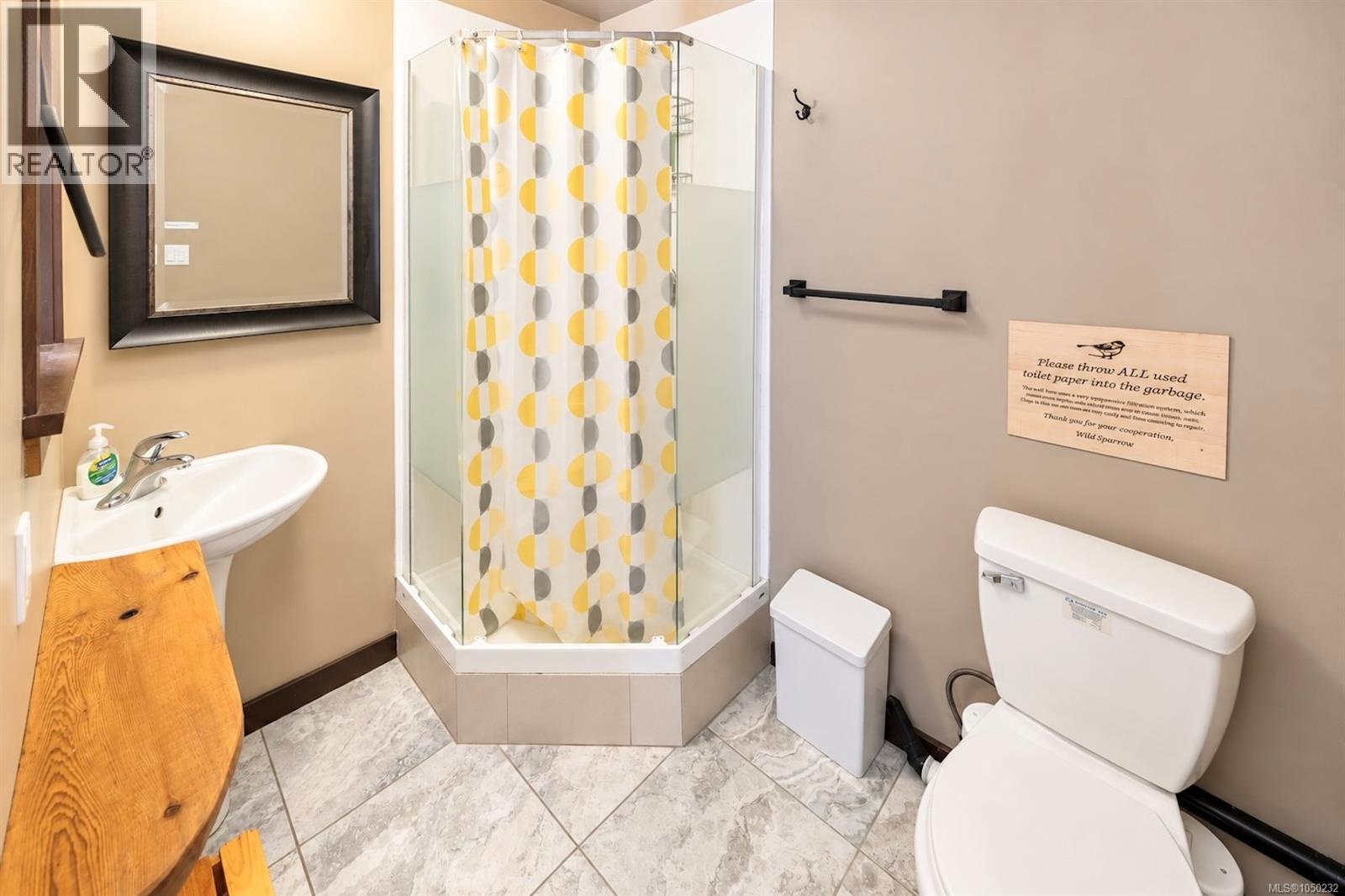850 Lorne White Pl, Ucluelet, British Columbia V0R 3A0 - Photo 25 - 1050232