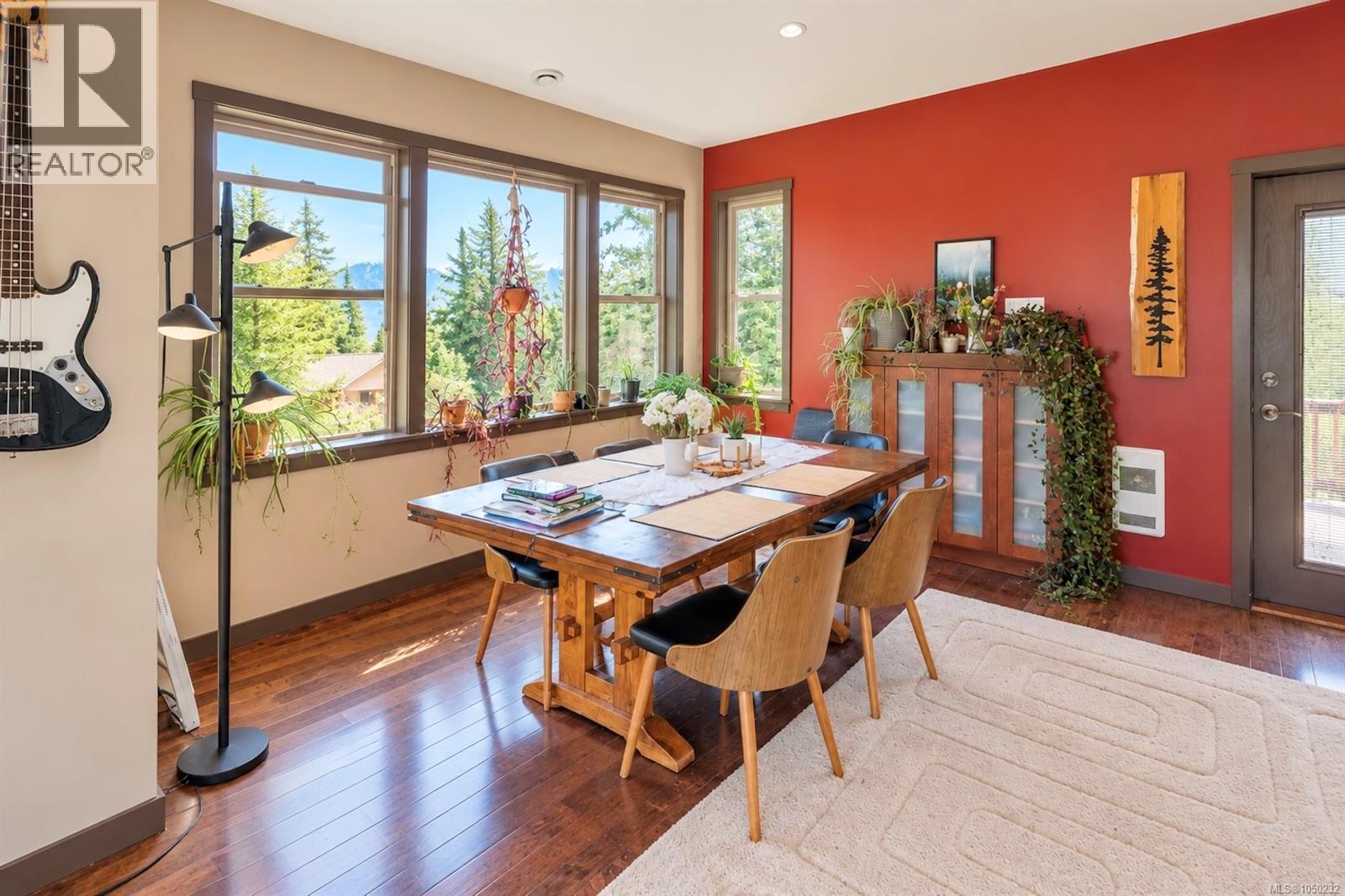 850 Lorne White Pl, Ucluelet, British Columbia V0R 3A0 - Photo 8 - 1050232