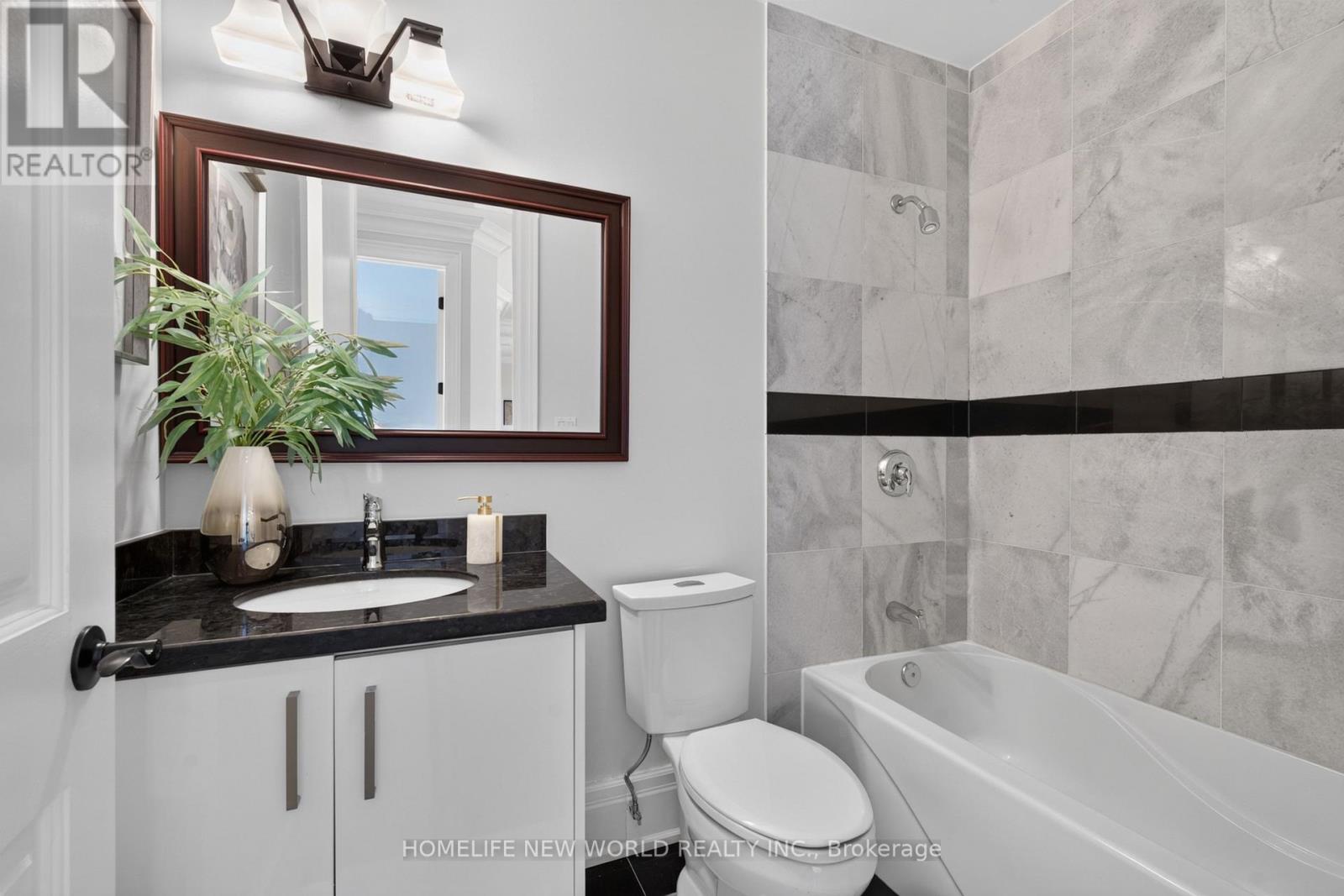 128 Garden Avenue, Richmond Hill, Ontario  L4C 6M1 - Photo 40 - N13817030