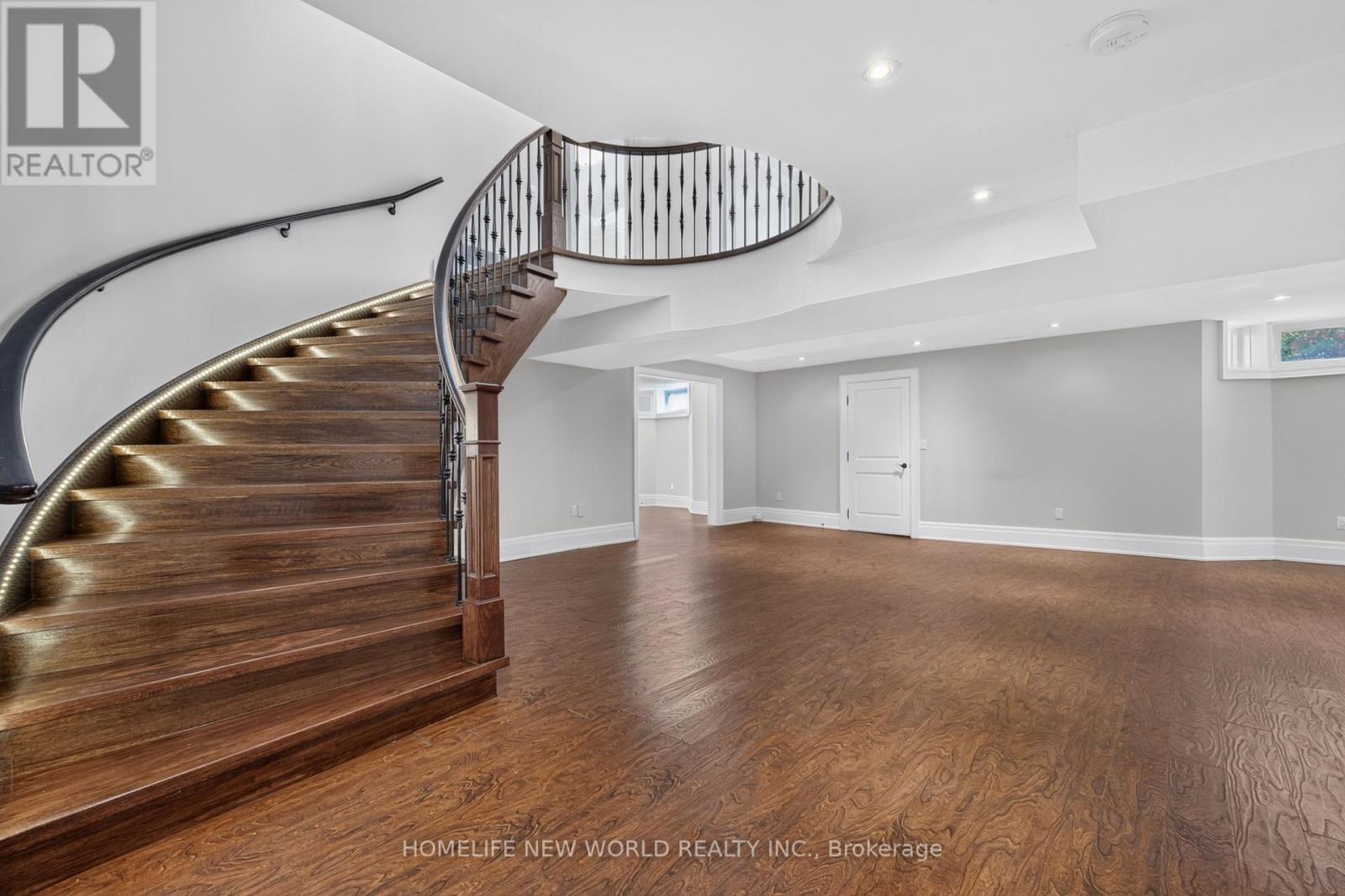128 Garden Avenue, Richmond Hill, Ontario  L4C 6M1 - Photo 43 - N13817030