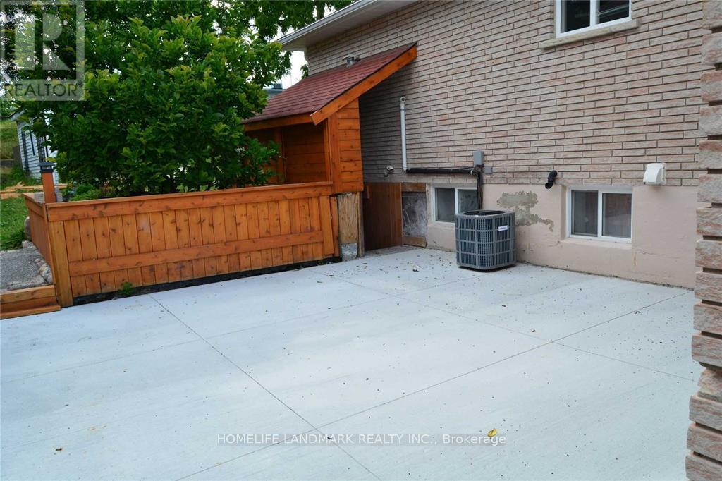 Bsmnt - 190 Barrie Street, Bradford West Gwillimbury, Ontario  L3Z 1R6 - Photo 2 - N13817038