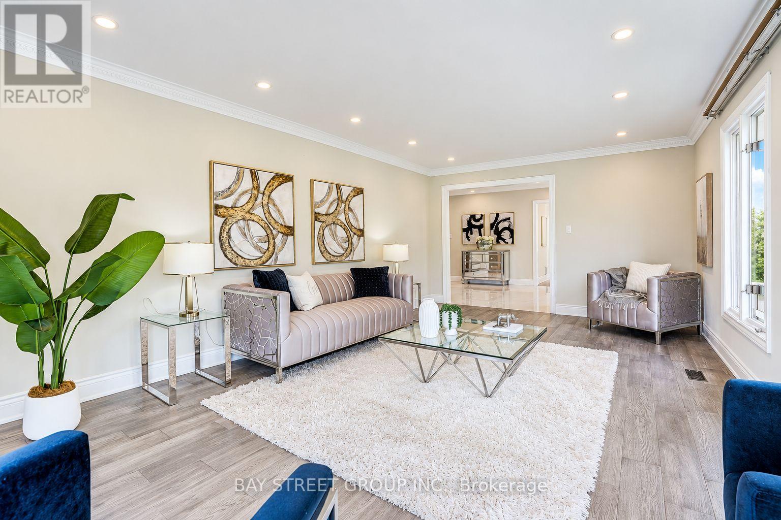 411 Weldrick Road E, Richmond Hill, Ontario  L4B 2M8 - Photo 9 - N13817040