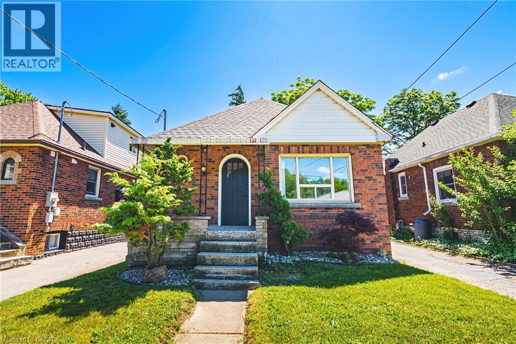203 West 2nd Street, Hamilton, Ontario  L9C 3G2 - Photo 2 - 40865786
