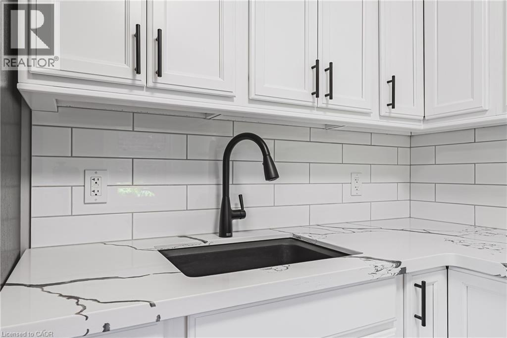 203 West 2nd Street, Hamilton, Ontario  L9C 3G2 - Photo 9 - 40865786