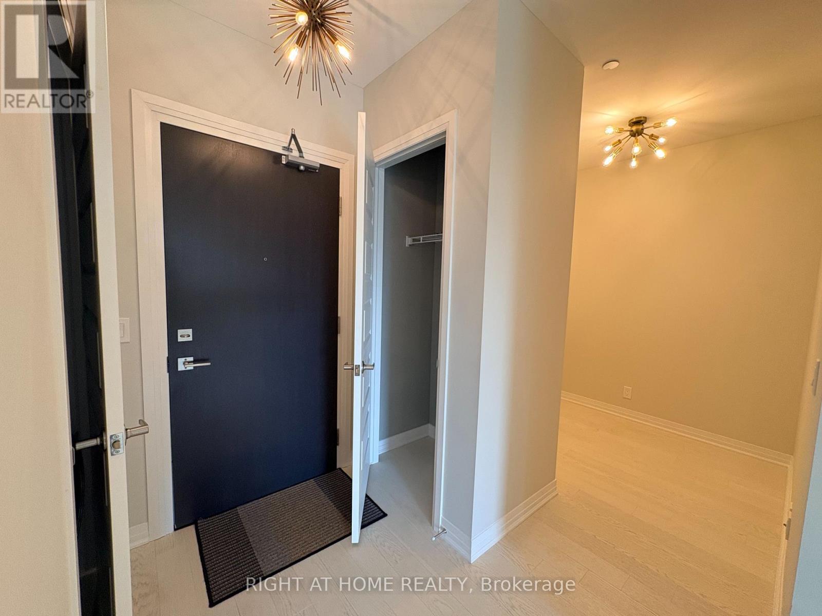 527 - 102 Grovewood Common, Oakville, Ontario  L6H 0X2 - Photo 9 - W13817050