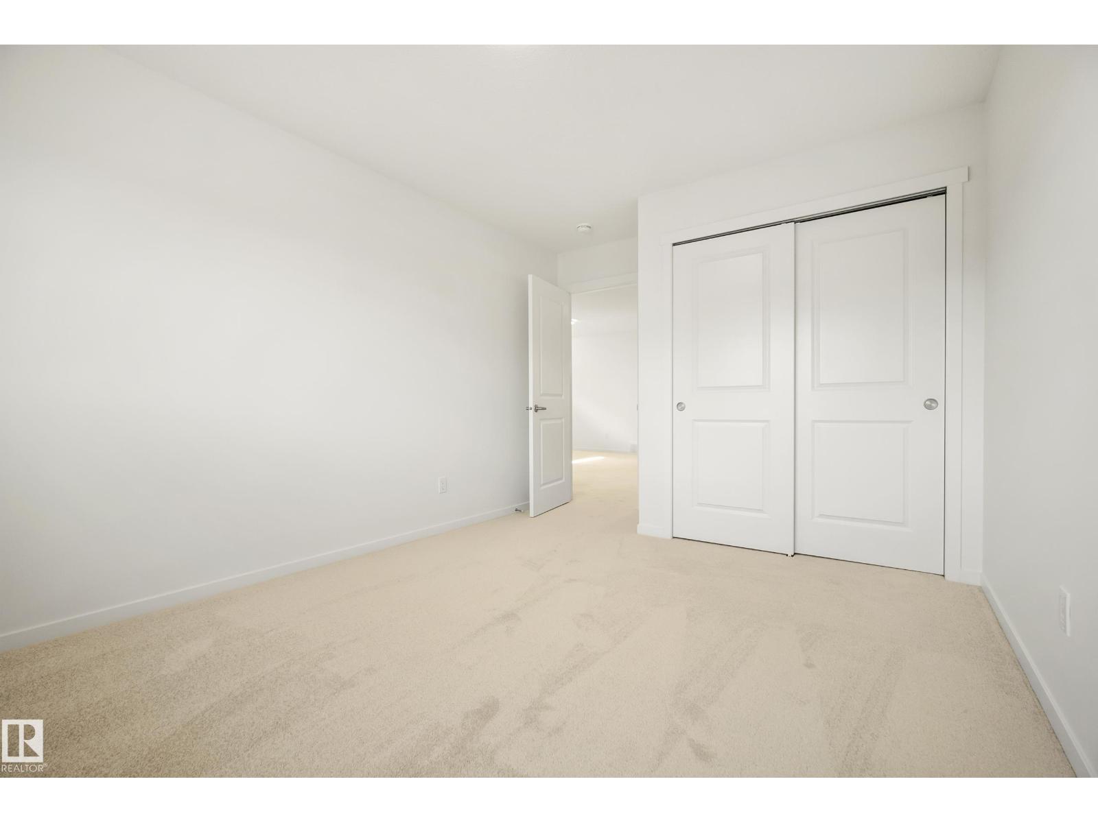 2415 206 ST NW