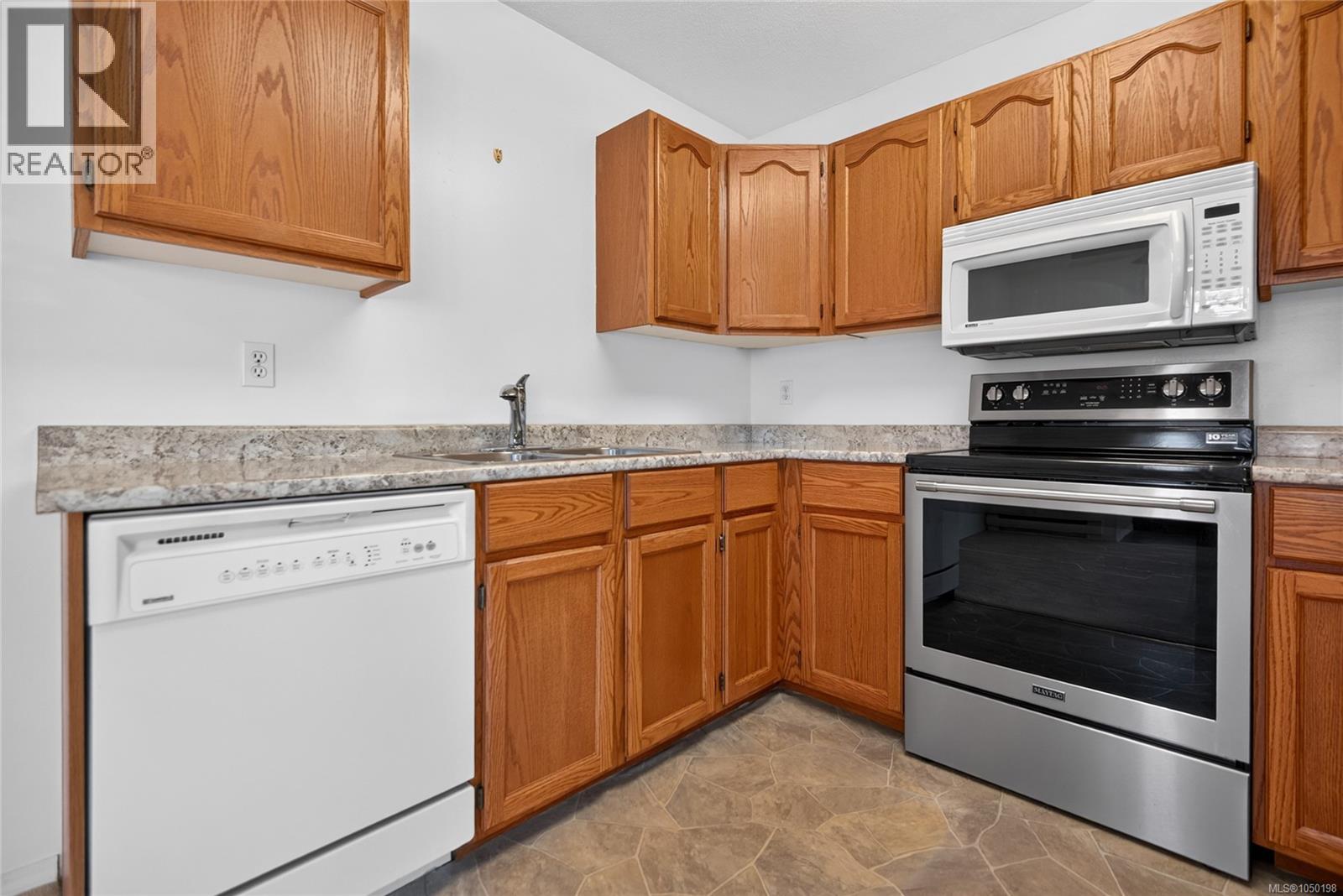 A 3319 Seventh St, Cumberland, British Columbia  V0R 1S0 - Photo 21 - 1050198