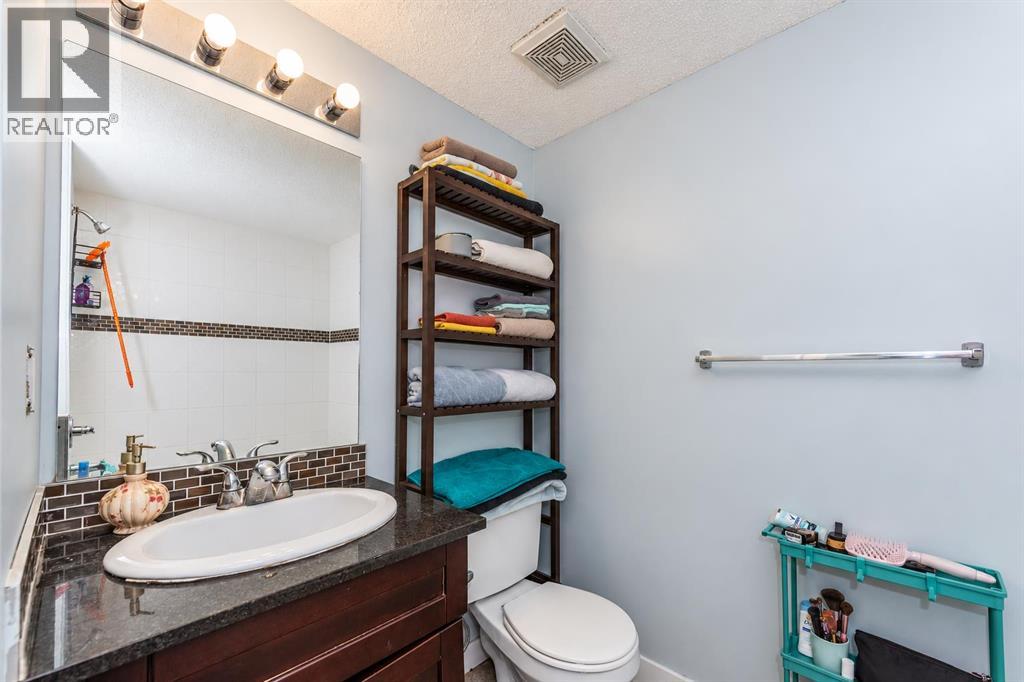 8112, 403 Mackenzie Way SW, Airdrie, Alberta  T4B 3Y7 - Photo 13 - A2343820