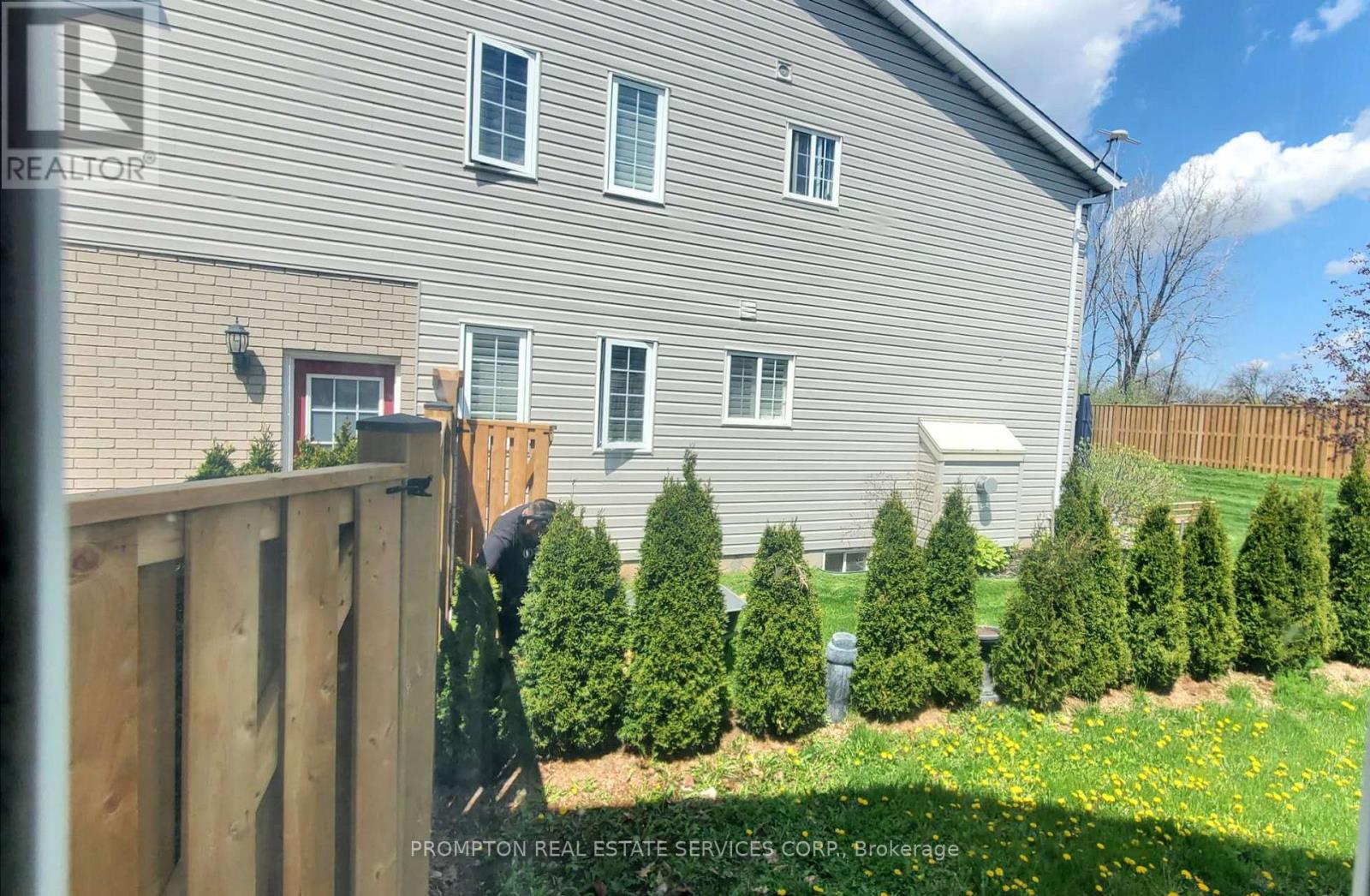 7410 Trinity Court, Niagara Falls, Ontario  L2H 3A6 - Photo 5 - X13817046