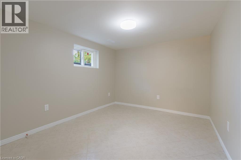 95 Fennell Avenue W, Hamilton, Ontario  L9C 1E9 - Photo 42 - 40865746
