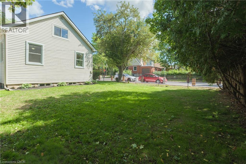 95 Fennell Avenue W, Hamilton, Ontario  L9C 1E9 - Photo 47 - 40865746