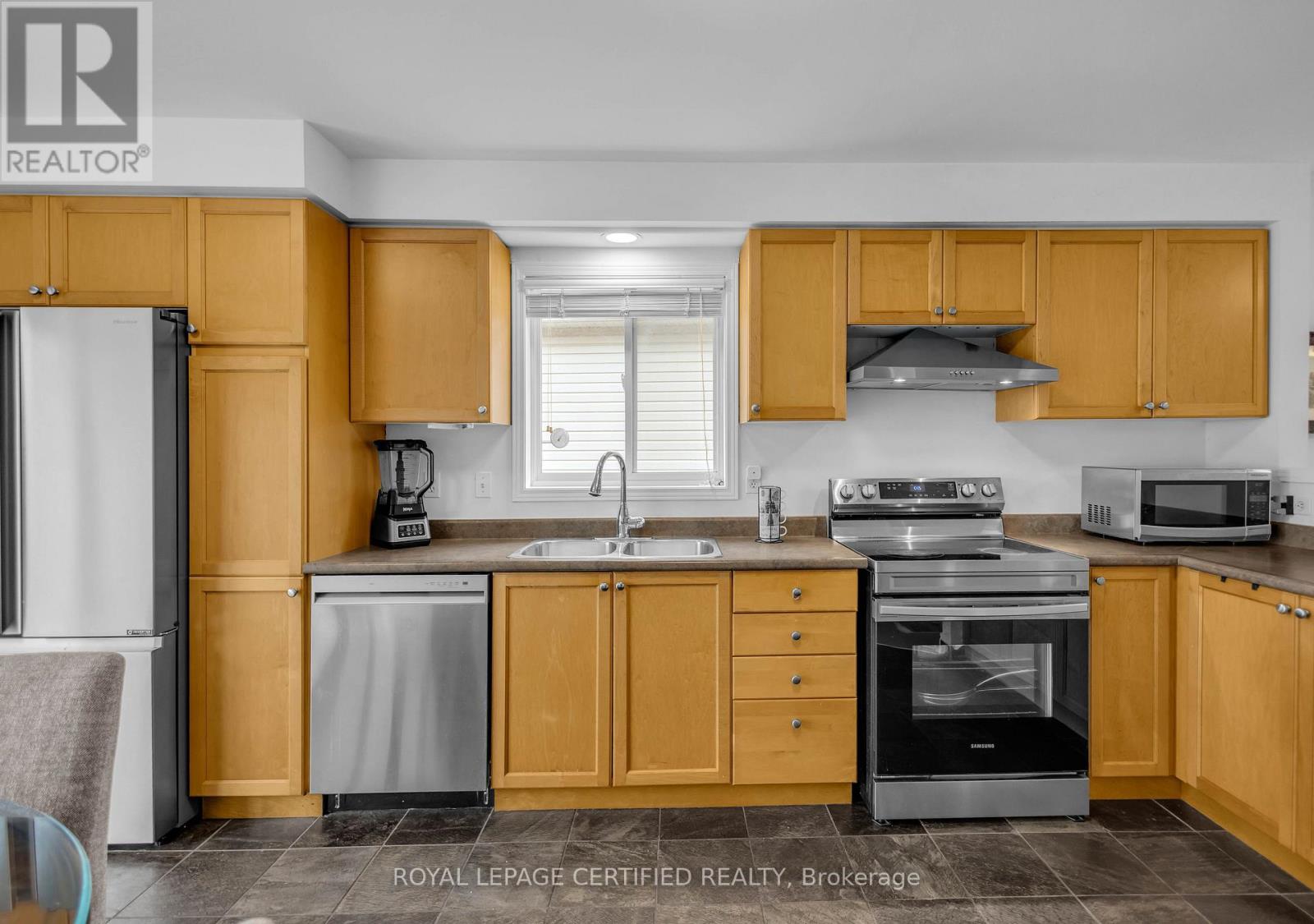 50 Briarose Place, Hamilton, Ontario  L9C 7V3 - Photo 12 - X13816630