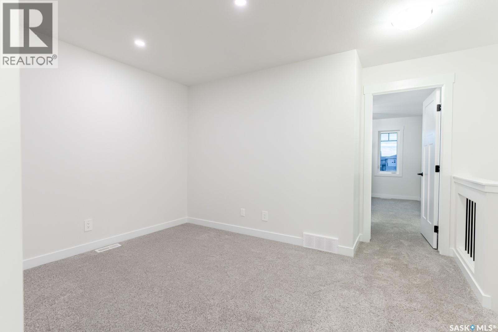 275 Doran Way, Saskatoon, Saskatchewan  S7V 0Z7 - Photo 17 - SK048964