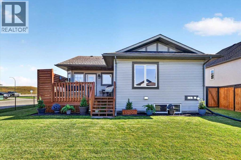2 Valarosa Point, Didsbury, Alberta  T0M 0W0 - Photo 48 - A2346041