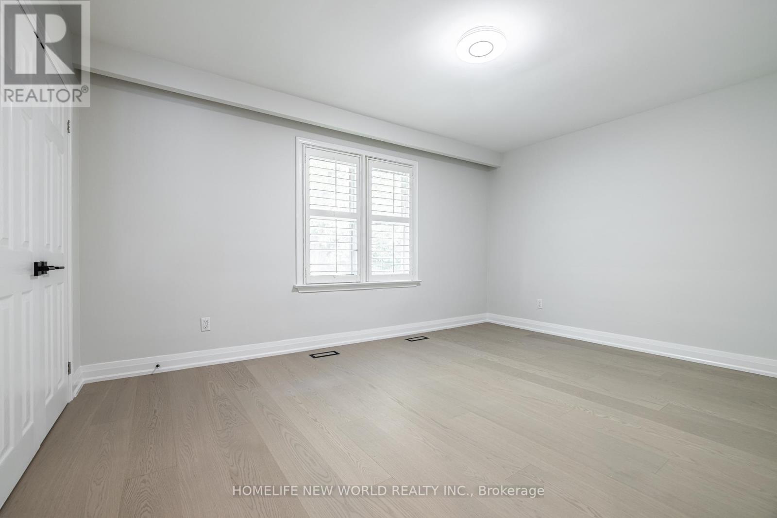 192 Combe Avenue, Toronto, Ontario  M3H 4K5 - Photo 12 - C13817076