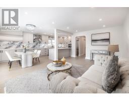192 COMBE AVENUE, Toronto, Ontario
