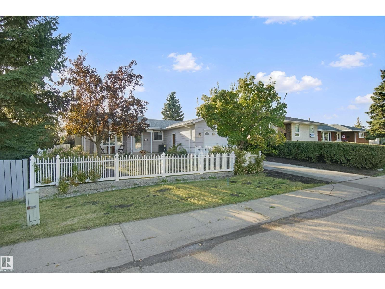 3508 106a St Nw, Edmonton, Alberta  T6J 1A8 - Photo 3 - E4509453