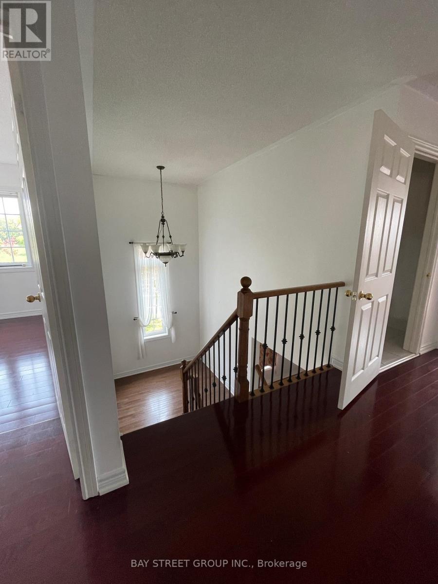 2 Willow Trail Road, Markham, Ontario  L6E 1V2 - Photo 13 - N13817072