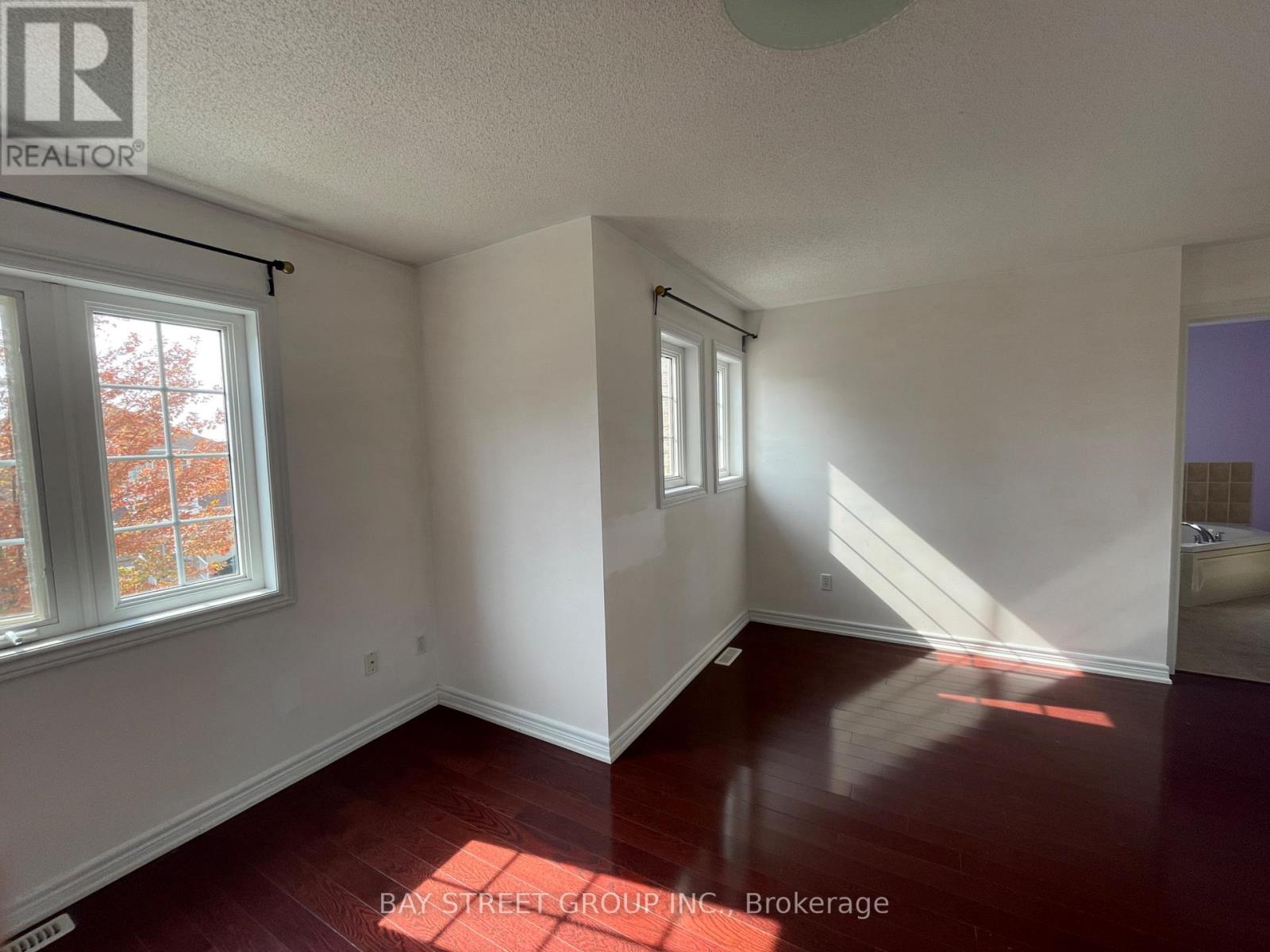 2 Willow Trail Road, Markham, Ontario  L6E 1V2 - Photo 5 - N13817072