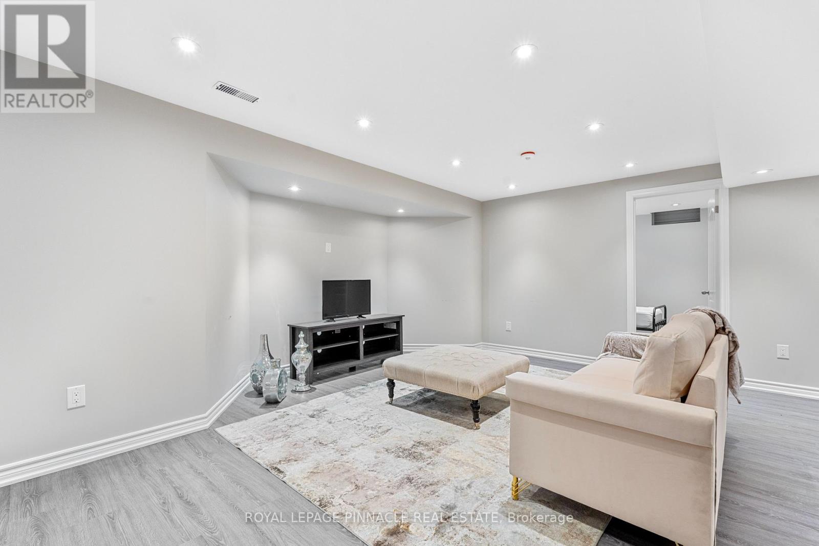 3265 Topeka Drive, Mississauga, Ontario  L5M 7V1 - Photo 14 - W13817064