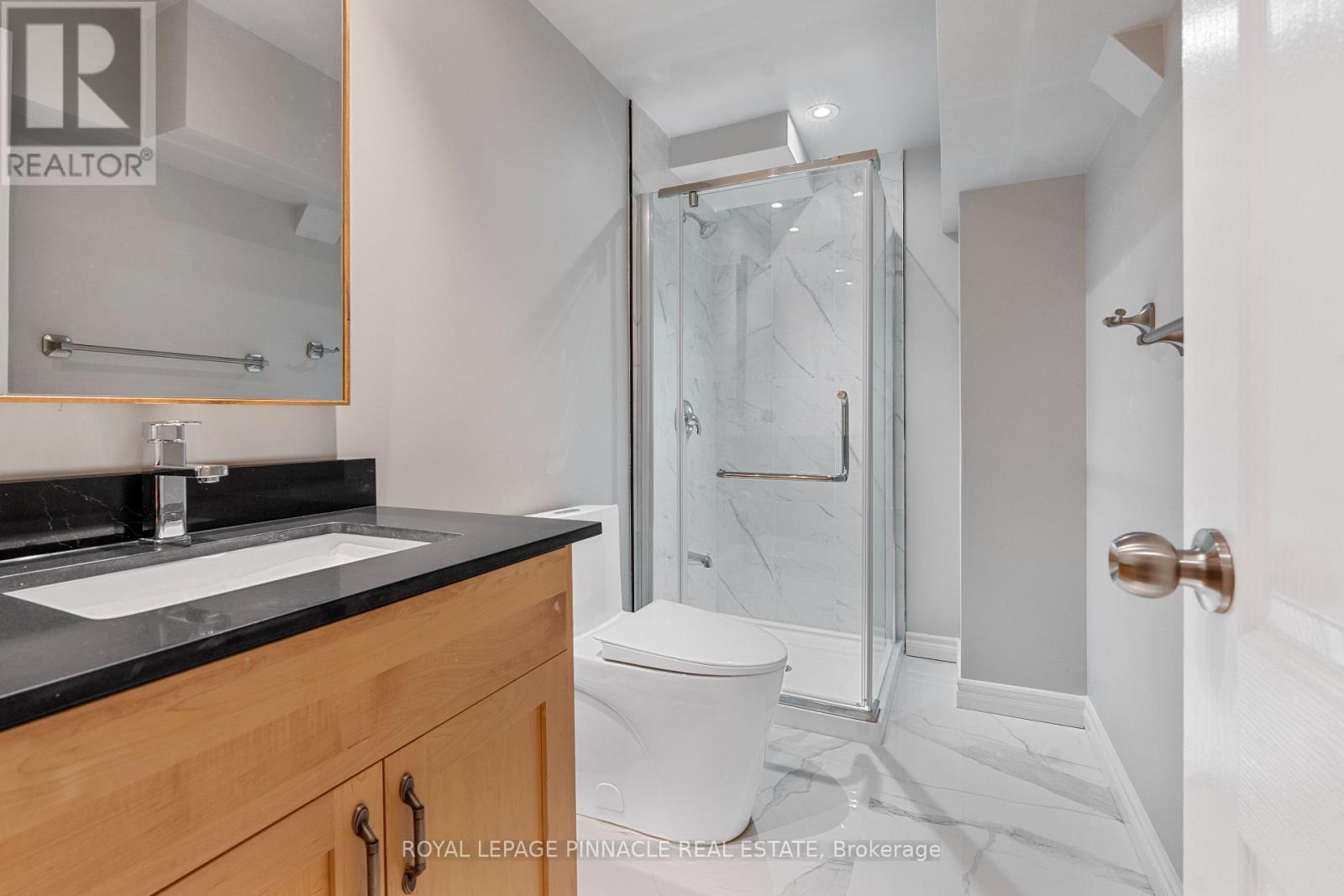 3265 Topeka Drive, Mississauga, Ontario  L5M 7V1 - Photo 7 - W13817064