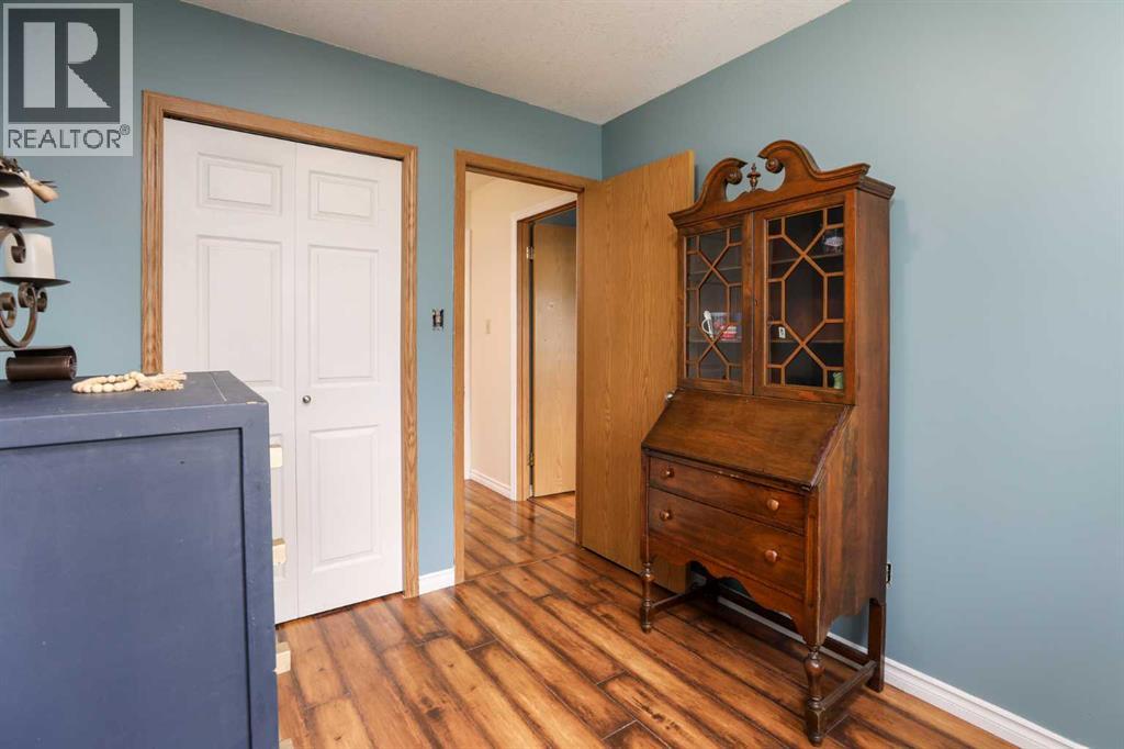 115 Mt. Crandell Cres W, Lethbridge, Alberta  T1K 6L7 - Photo 22 - A2345865