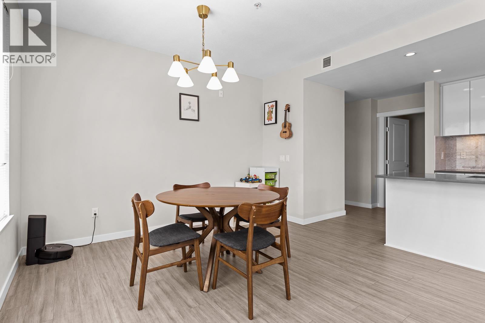 212 2663 Library Lane, North Vancouver, British Columbia  V7J 0B9 - Photo 10 - R3160137