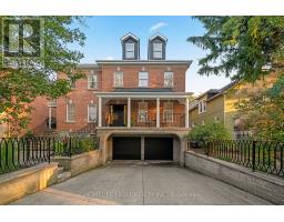 93 HILLVIEW ROAD, Aurora, Ontario