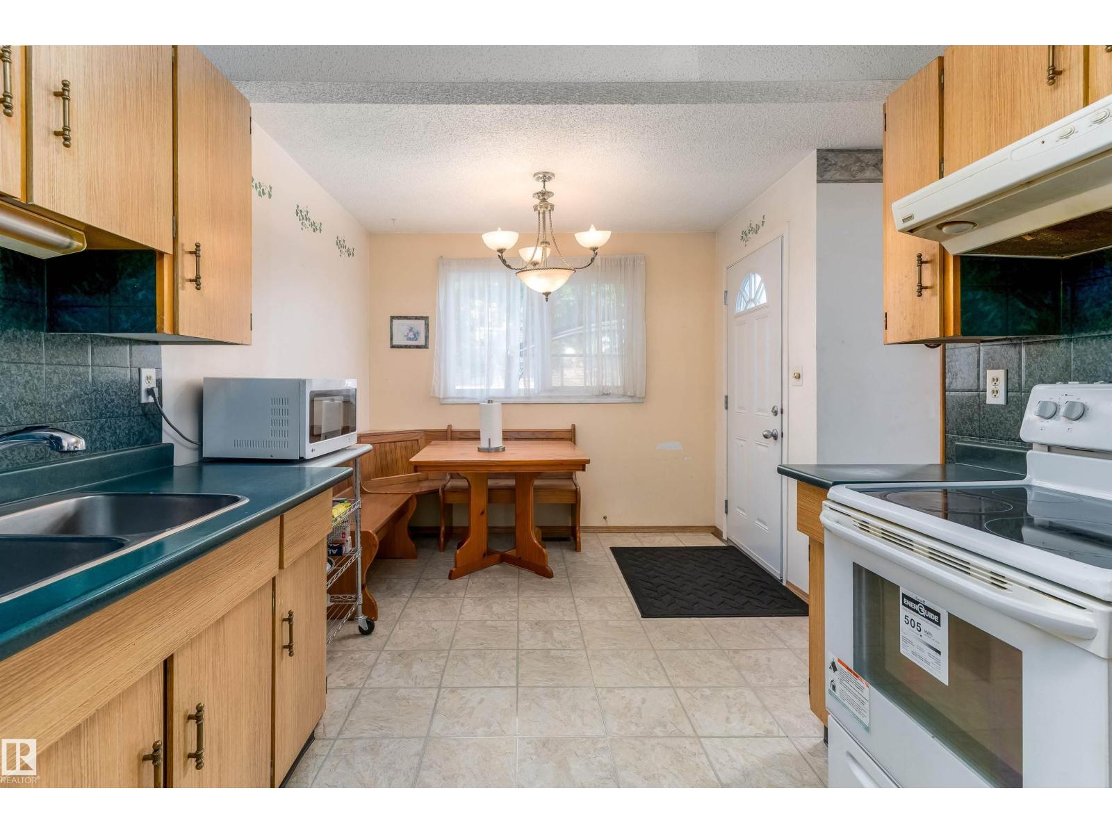 14737 25 ST NW photo 11