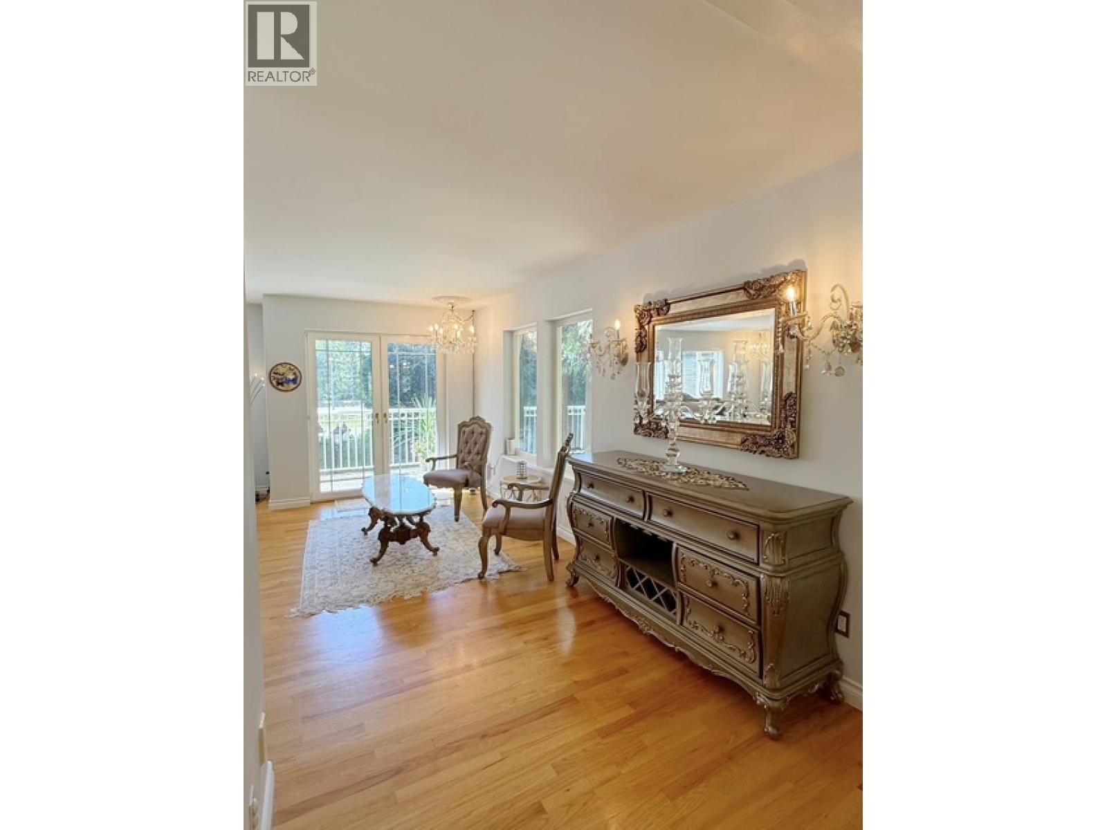 4501 A Woodgreen Drive, West Vancouver, British Columbia  V7S 2T8 - Photo 2 - R3168665