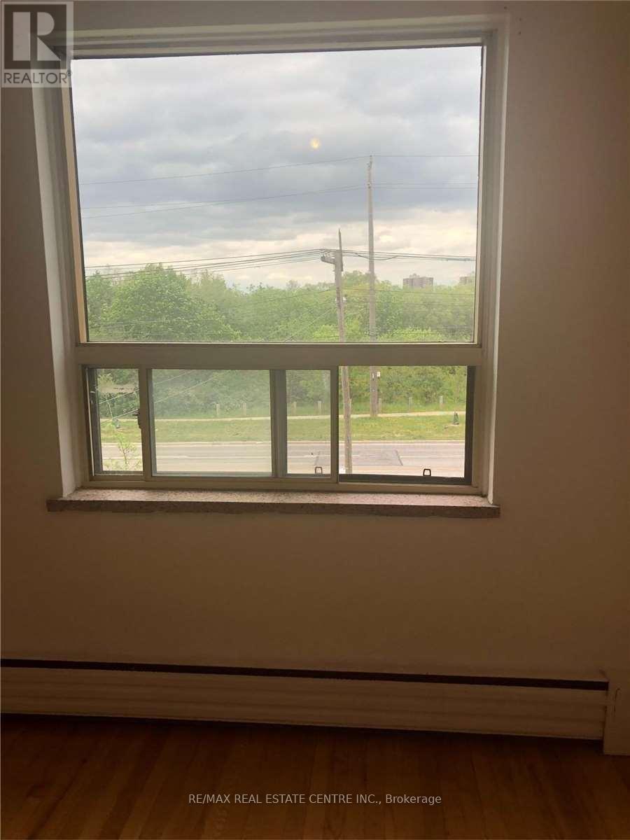 14 - 2362 Islington Avenue, Toronto, Ontario  M9W 3X3 - Photo 4 - W13817088