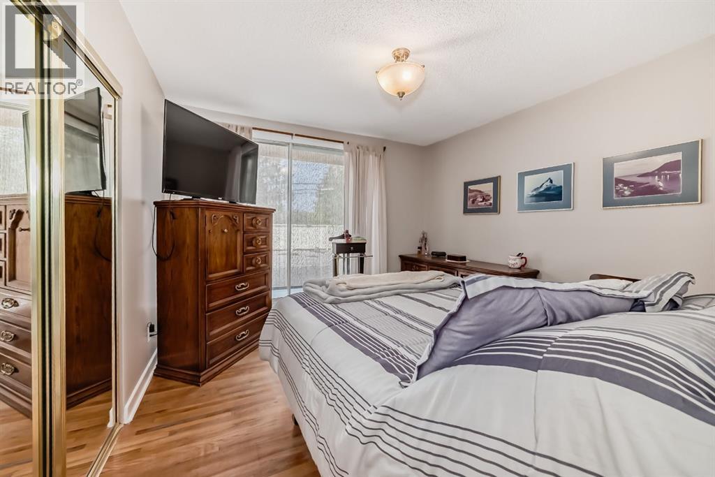 7827 Fairmount Drive SE, Calgary, Alberta  T2H 0X8 - Photo 12 - A2343010