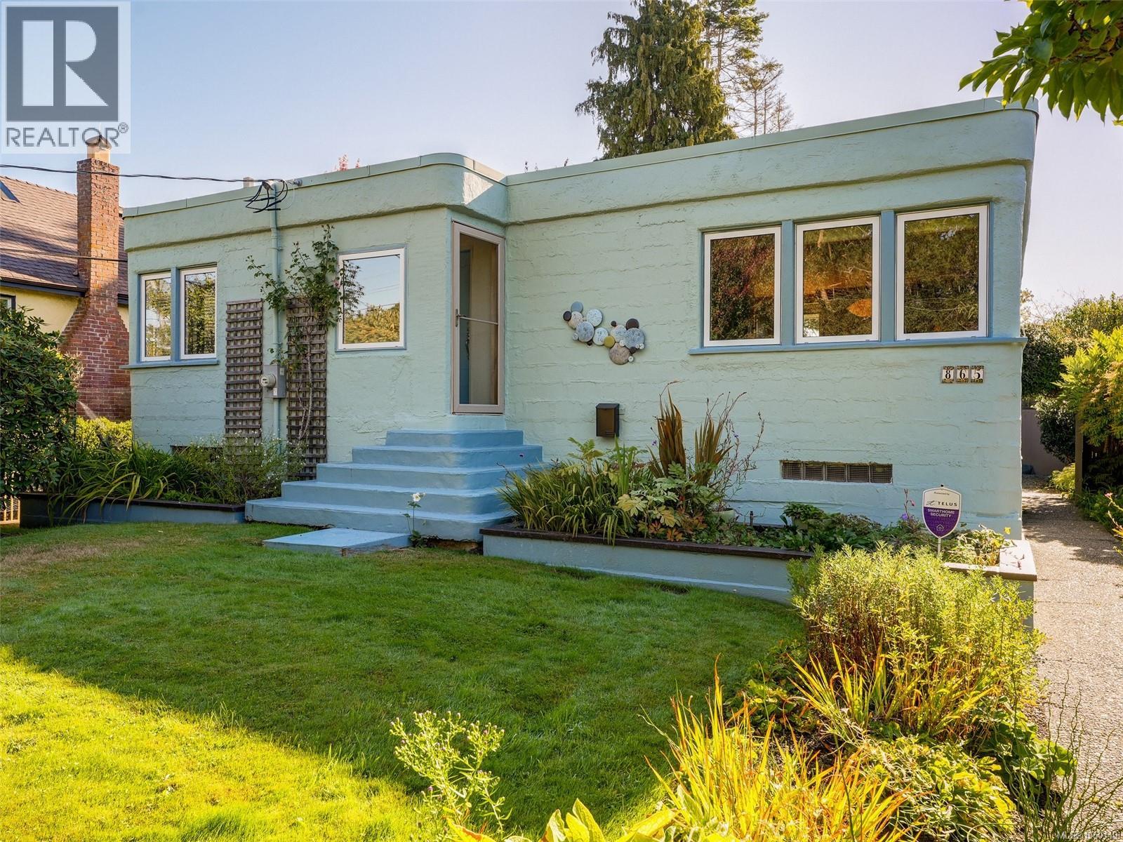 865 Bank St, Victoria, British Columbia