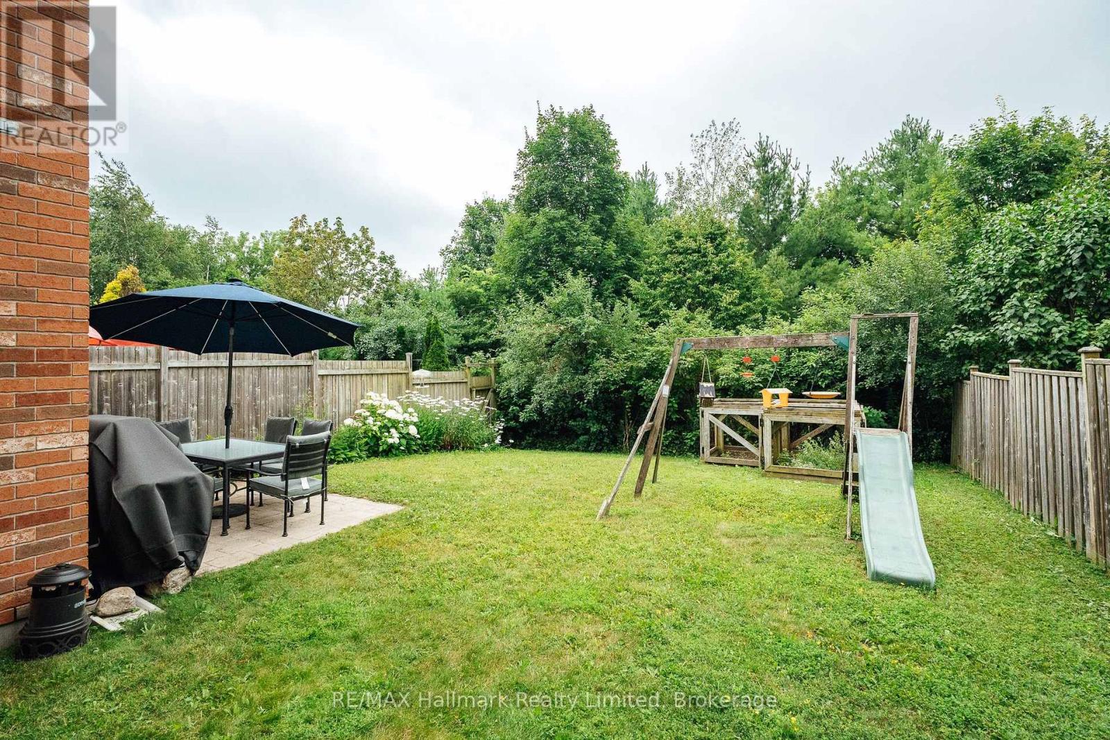 27 WILKIE CRESCENT Guelph (Pineridge/Westminster Woods) Ontario Canada N1L0B1 3