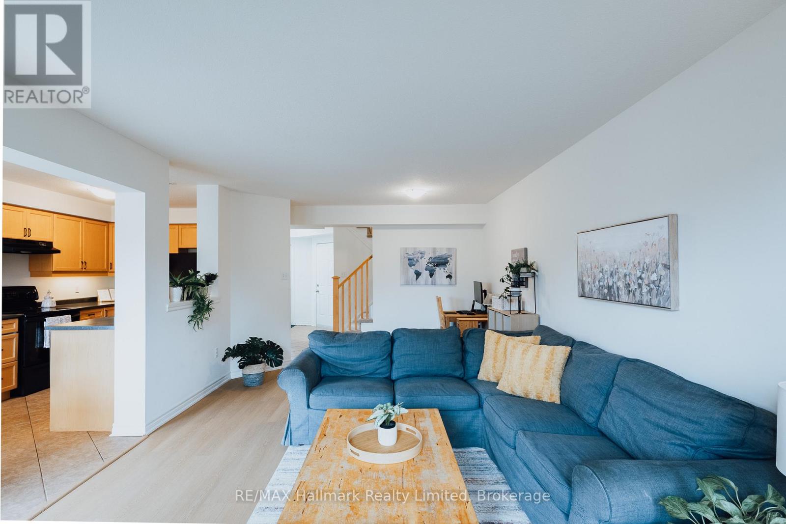 27 WILKIE CRESCENT Guelph (Pineridge/Westminster Woods) Ontario Canada N1L0B1 4
