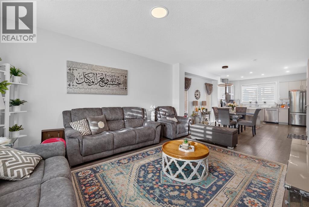 981 Mahogany Boulevard Se, Calgary, Alberta  T3M 2W7 - Photo 4 - A2347310