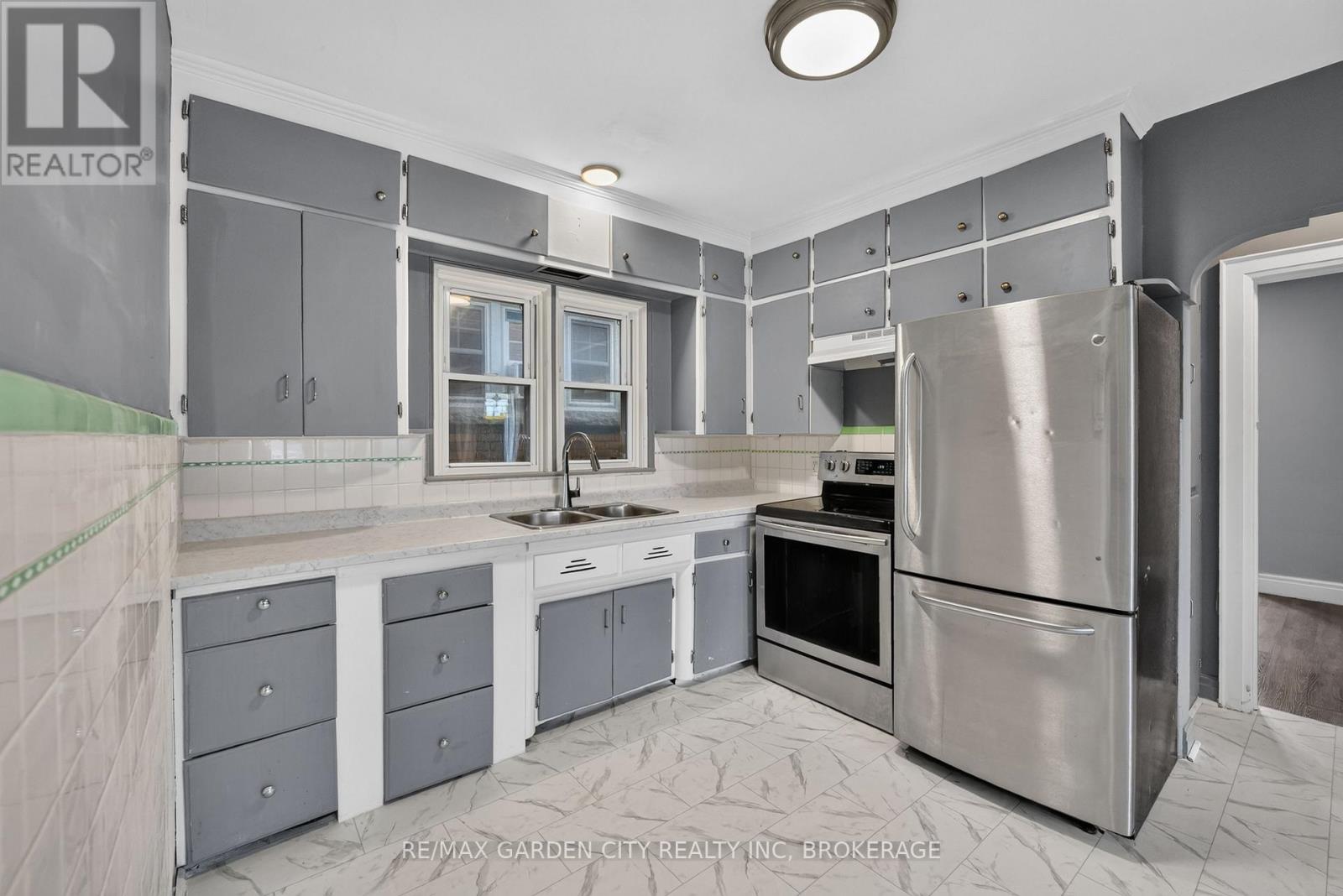 74 Wiley Street, St. Catharines, Ontario  L2R 4G6 - Photo 11 - X13817118