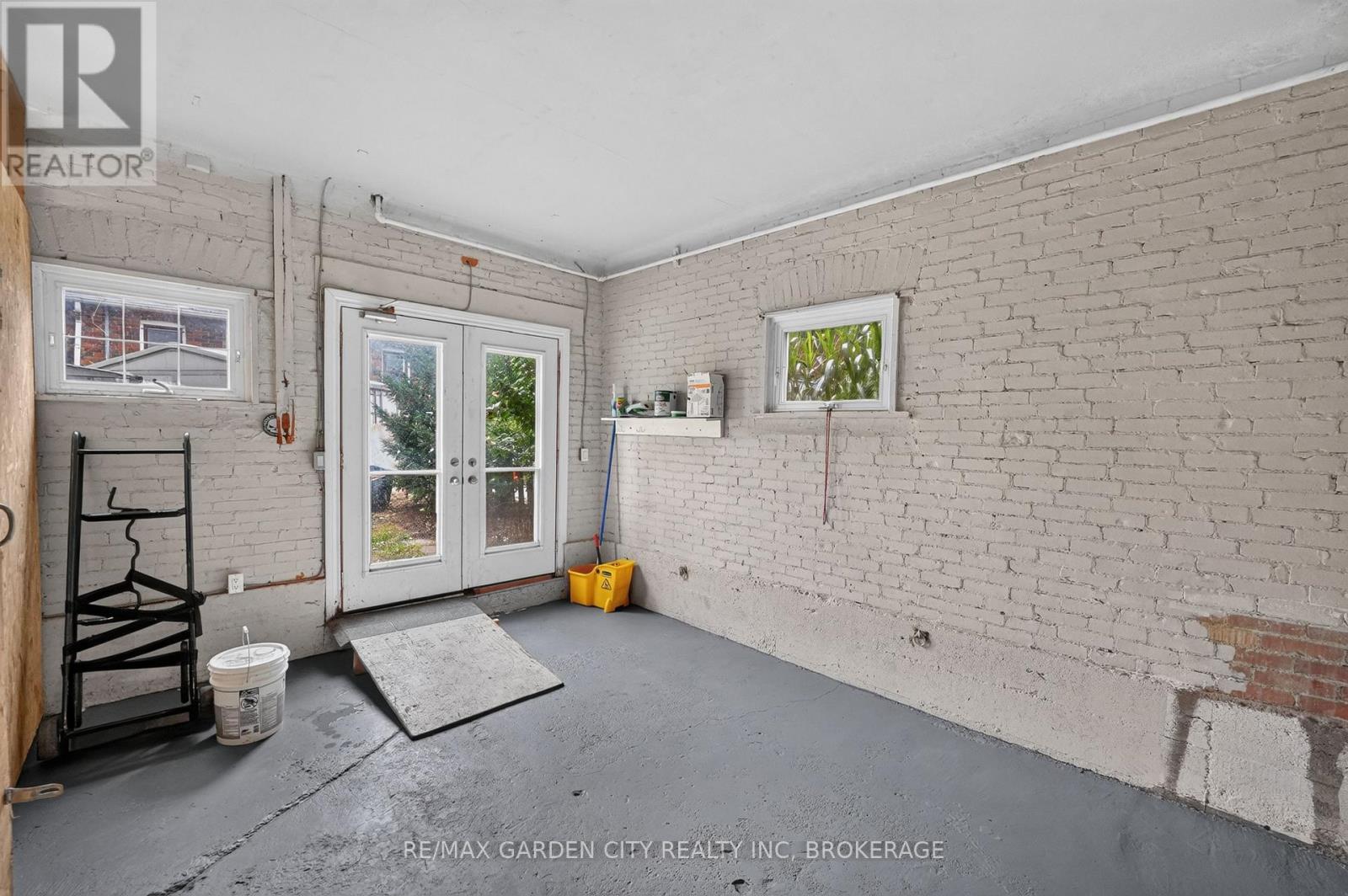 74 Wiley Street, St. Catharines, Ontario  L2R 4G6 - Photo 39 - X13817118