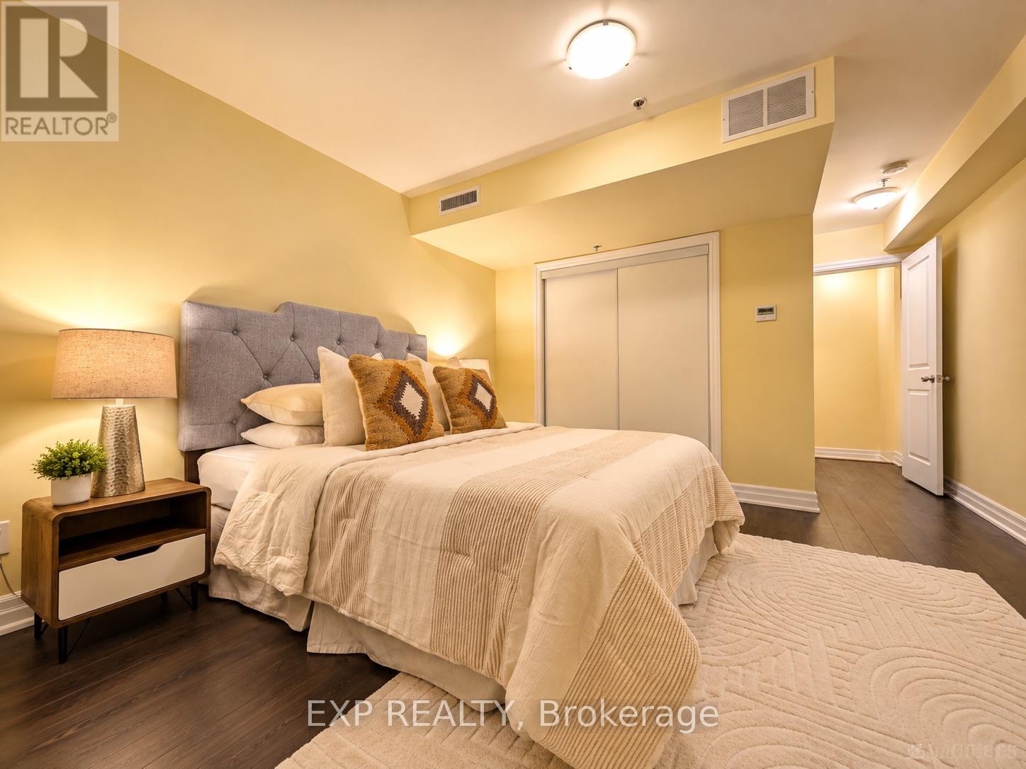 204 - 728 Sheppard Avenue W, Toronto, Ontario  M3H 2S8 - Photo 16 - C13817106