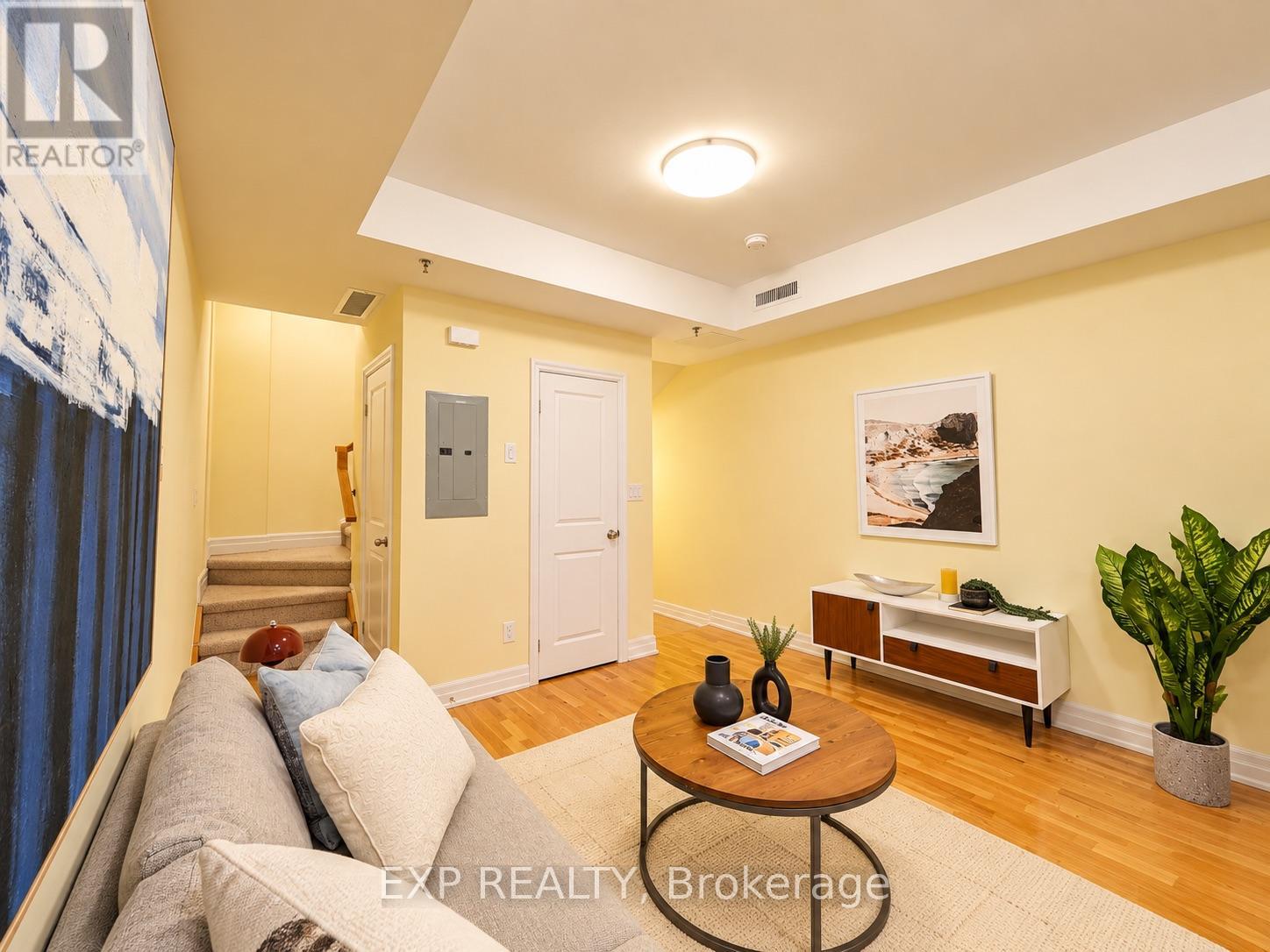 204 - 728 Sheppard Avenue W, Toronto, Ontario  M3H 2S8 - Photo 5 - C13817106