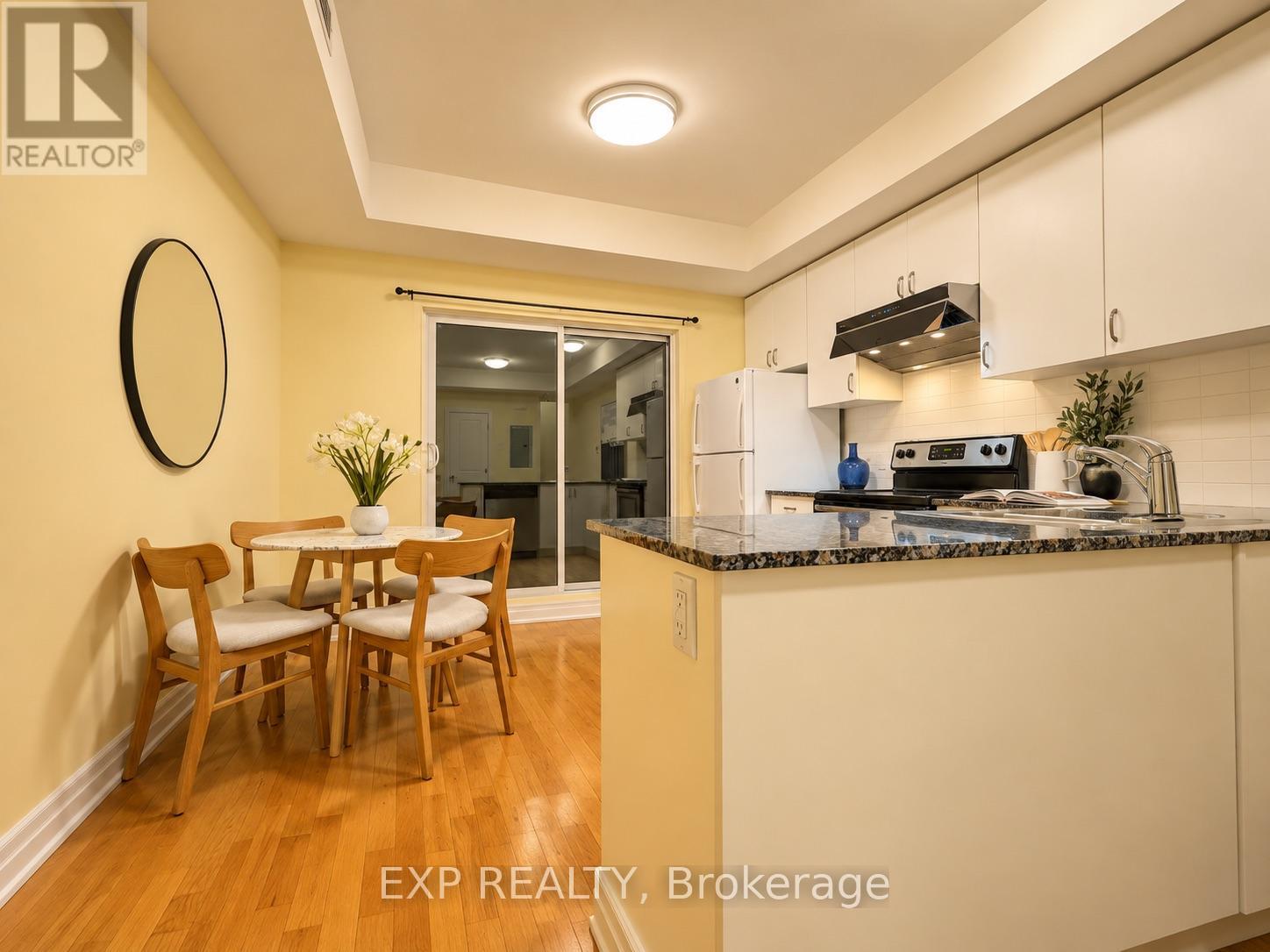 204 - 728 Sheppard Avenue W, Toronto, Ontario  M3H 2S8 - Photo 8 - C13817106