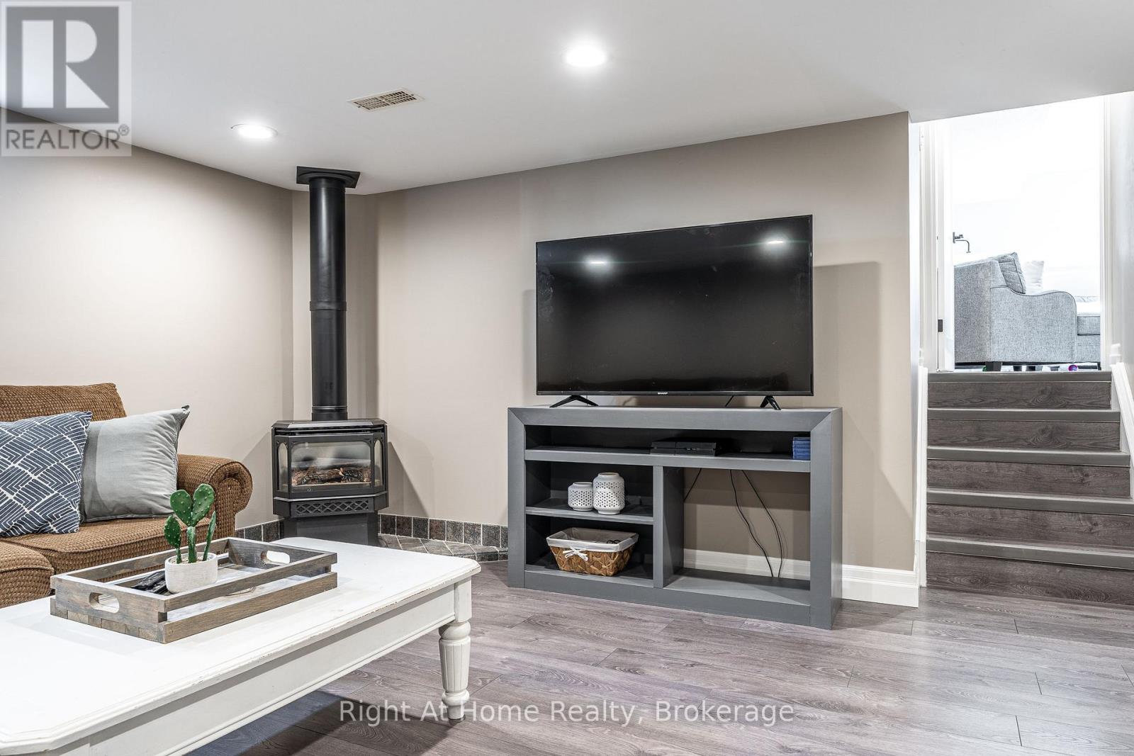 117 Pleasant Drive, Stratford, Ontario  N5A 4X5 - Photo 37 - X13817144