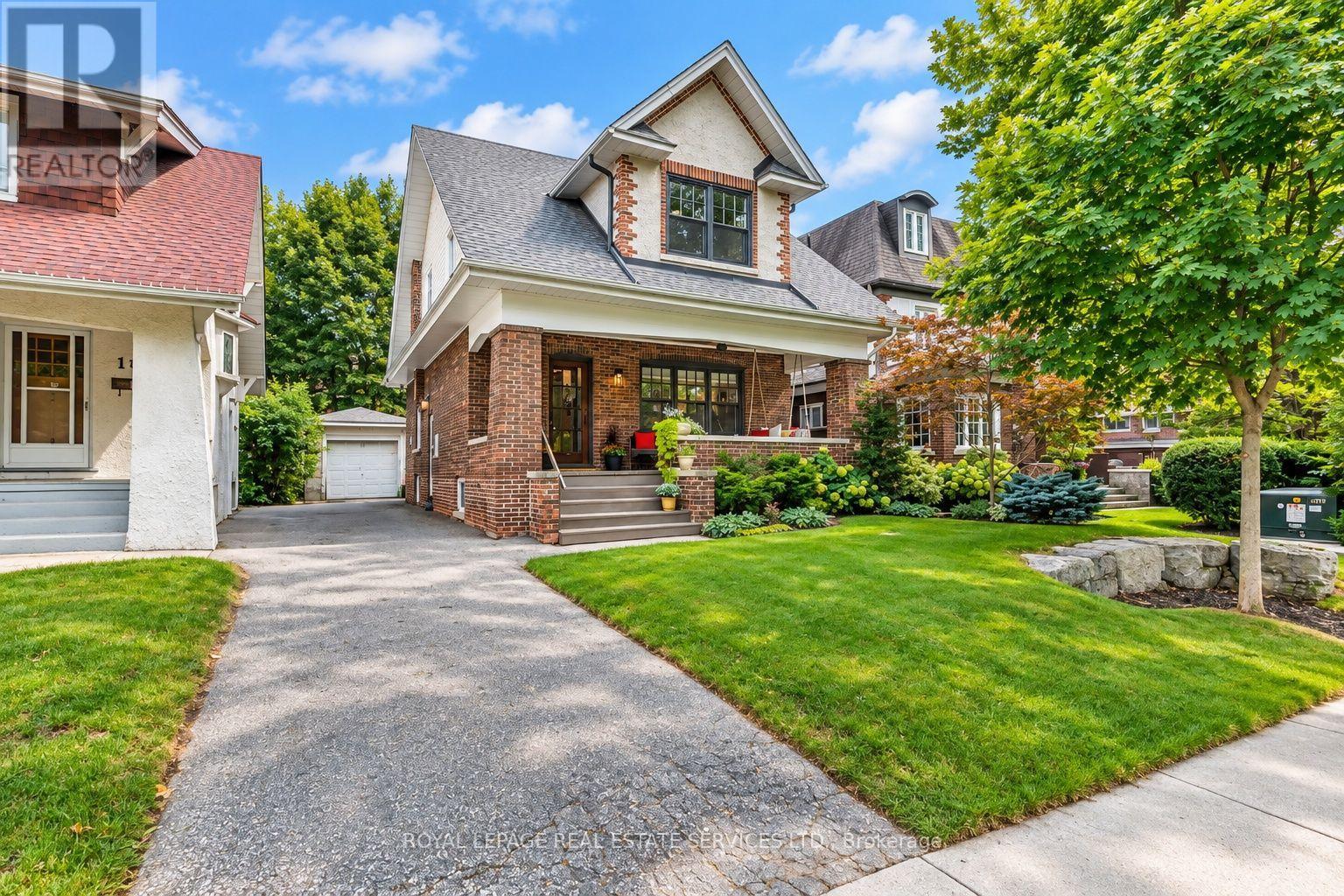 21 EASTBOURNE CRESCENT, Toronto, Ontario