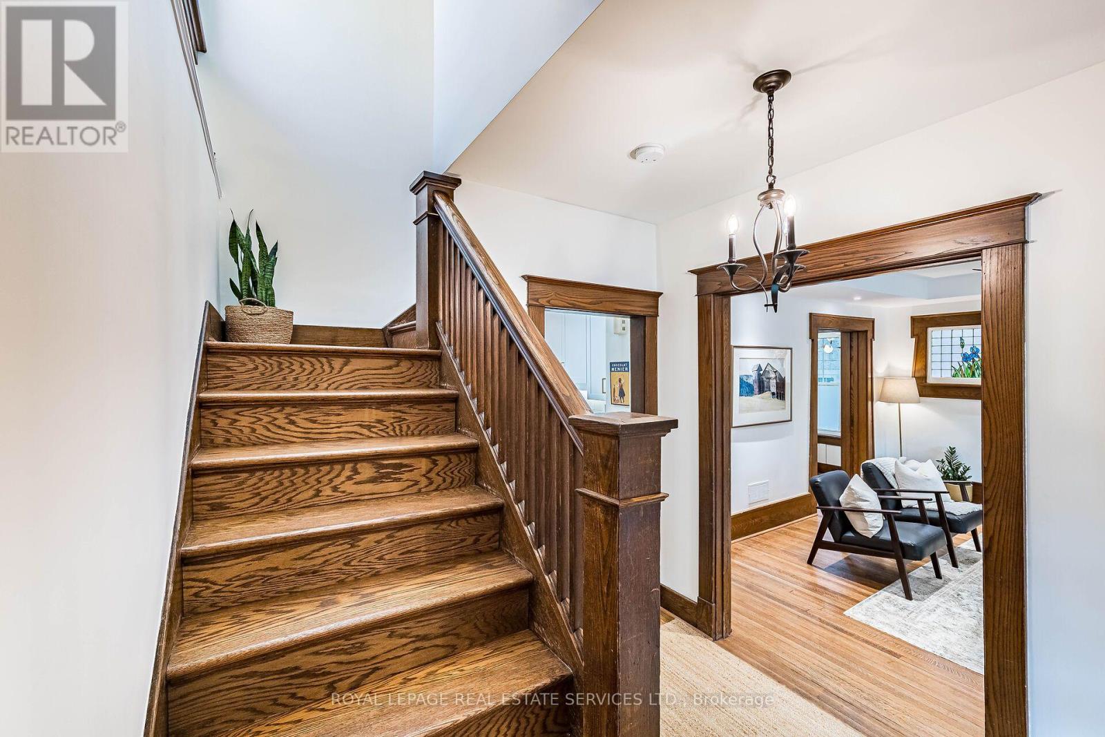 21 Eastbourne Crescent, Toronto, Ontario  M8V 1W5 - Photo 21 - W13817114