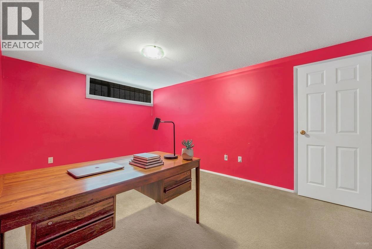 7 Semana Crescent, Vancouver, British Columbia  V6N 2E1 - Photo 16 - R3168418